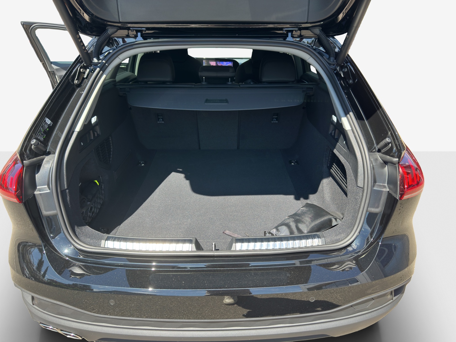 AUDI A5 Avant TDI quattro 150 kW Attraction S tronic-image-9