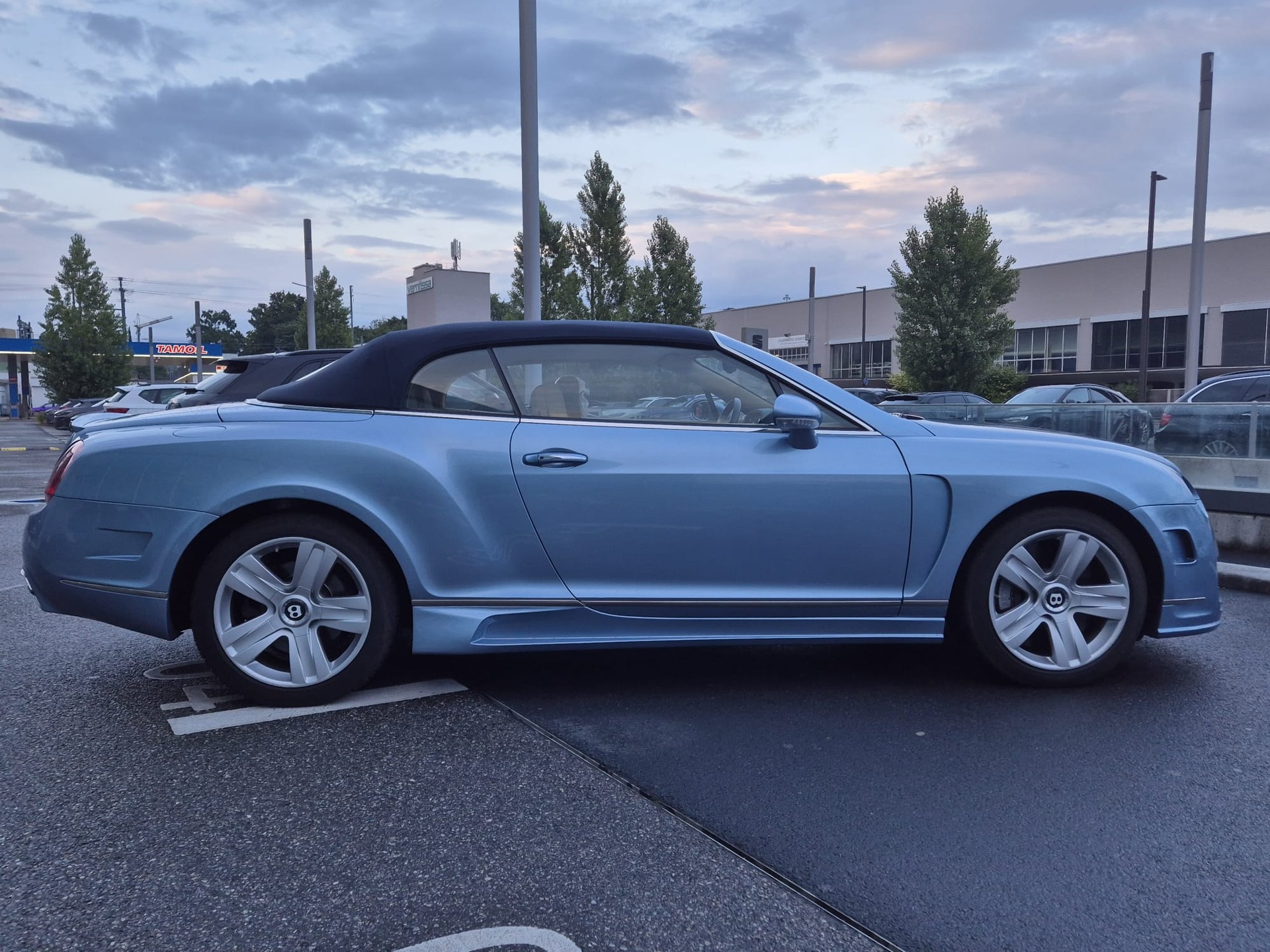 BENTLEY Continental GTC 6.0 "Mansory"-image-0