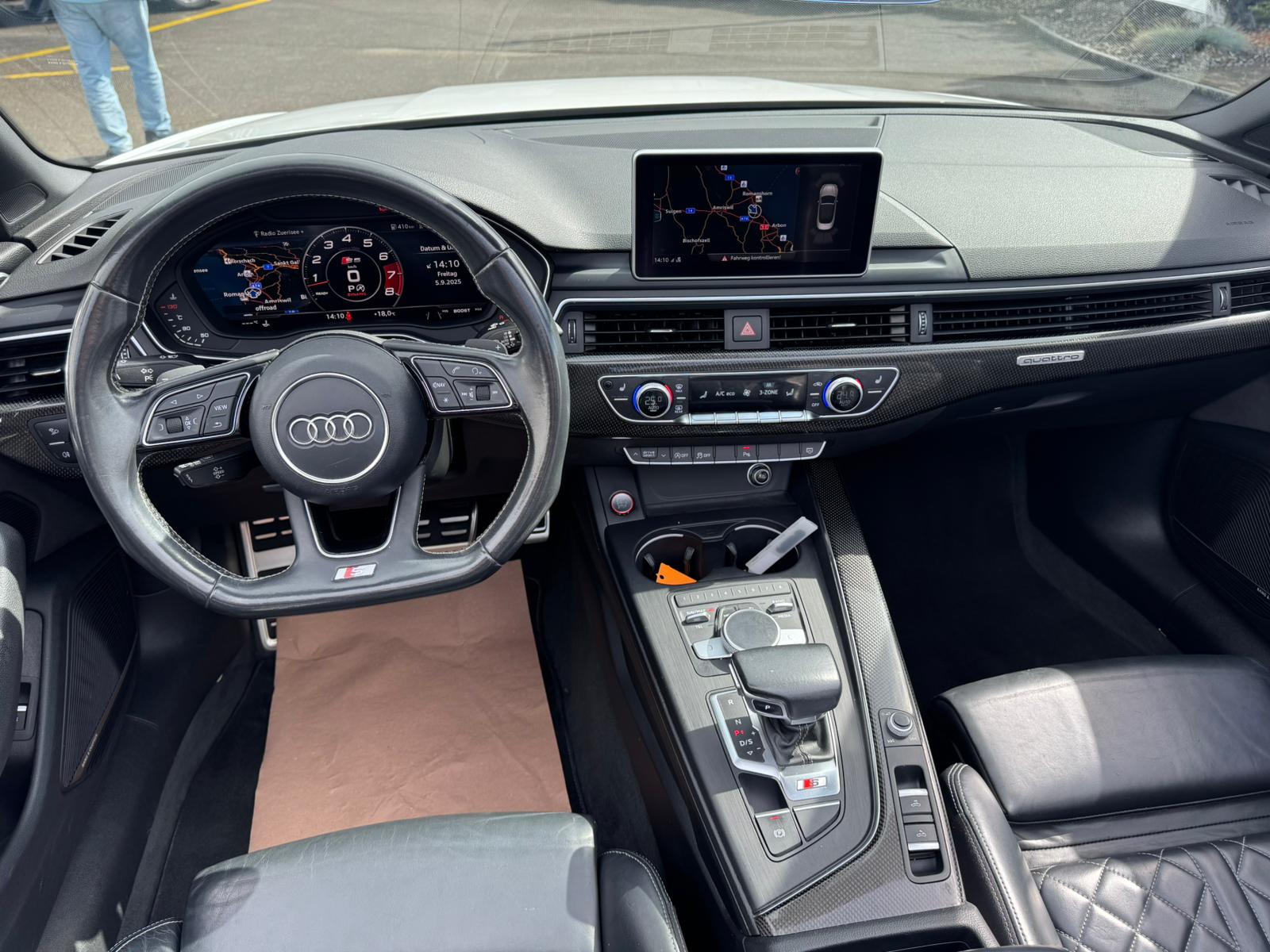 AUDI S5 Cabriolet 3.0 TFSI quattro tiptronic-image-13