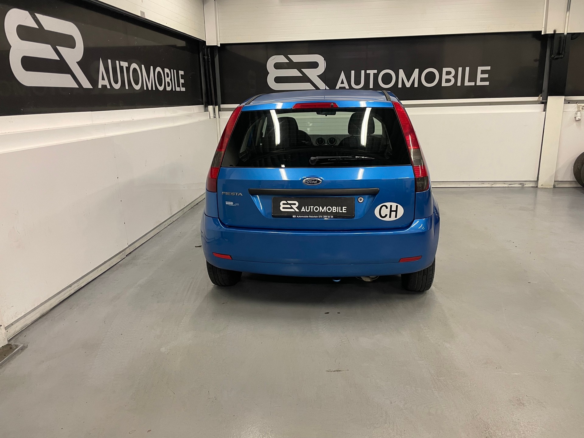 FORD Fiesta 1.4 16V Trend-image-2