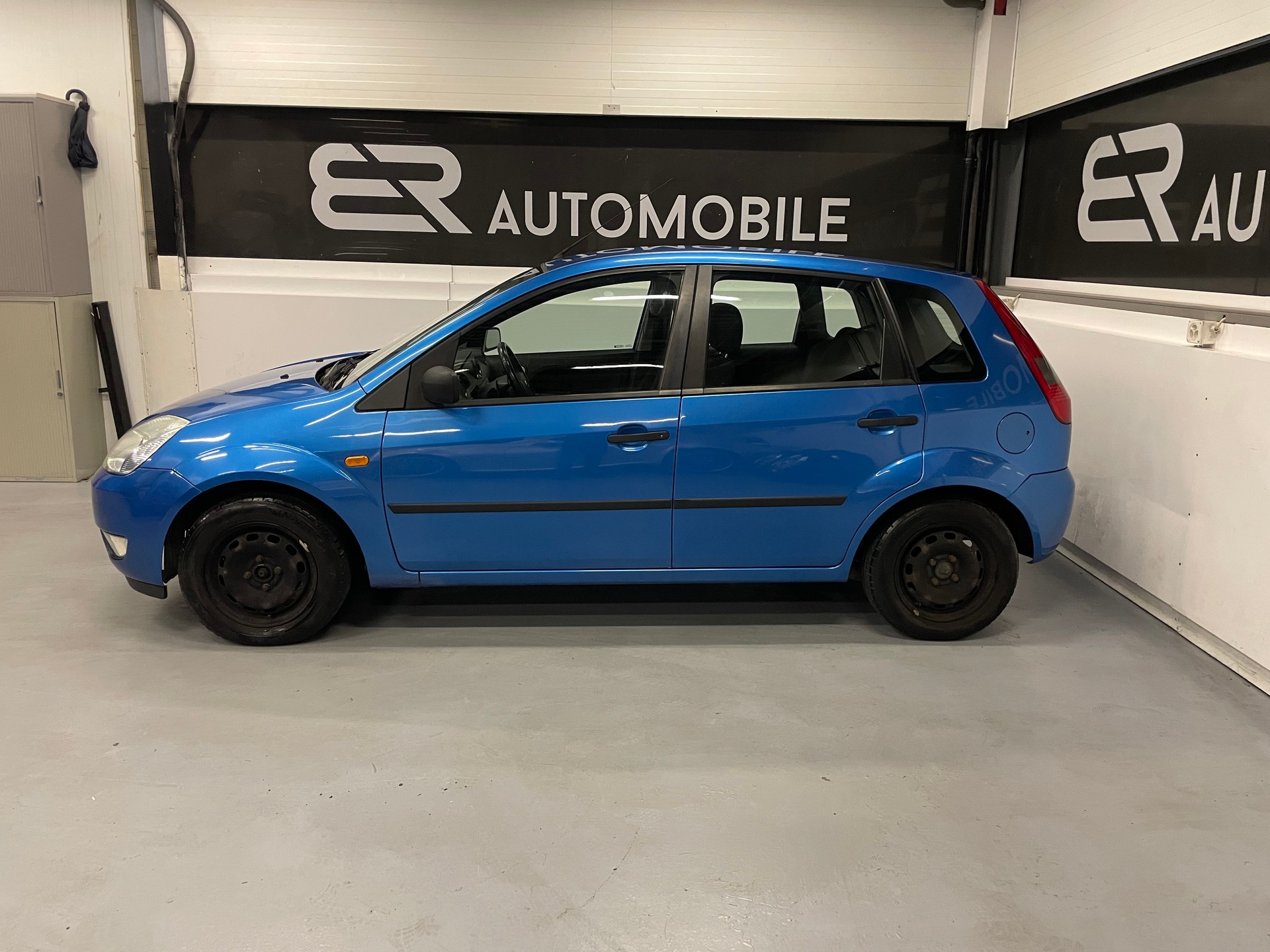 FORD Fiesta 1.4 16V Trend-image-4