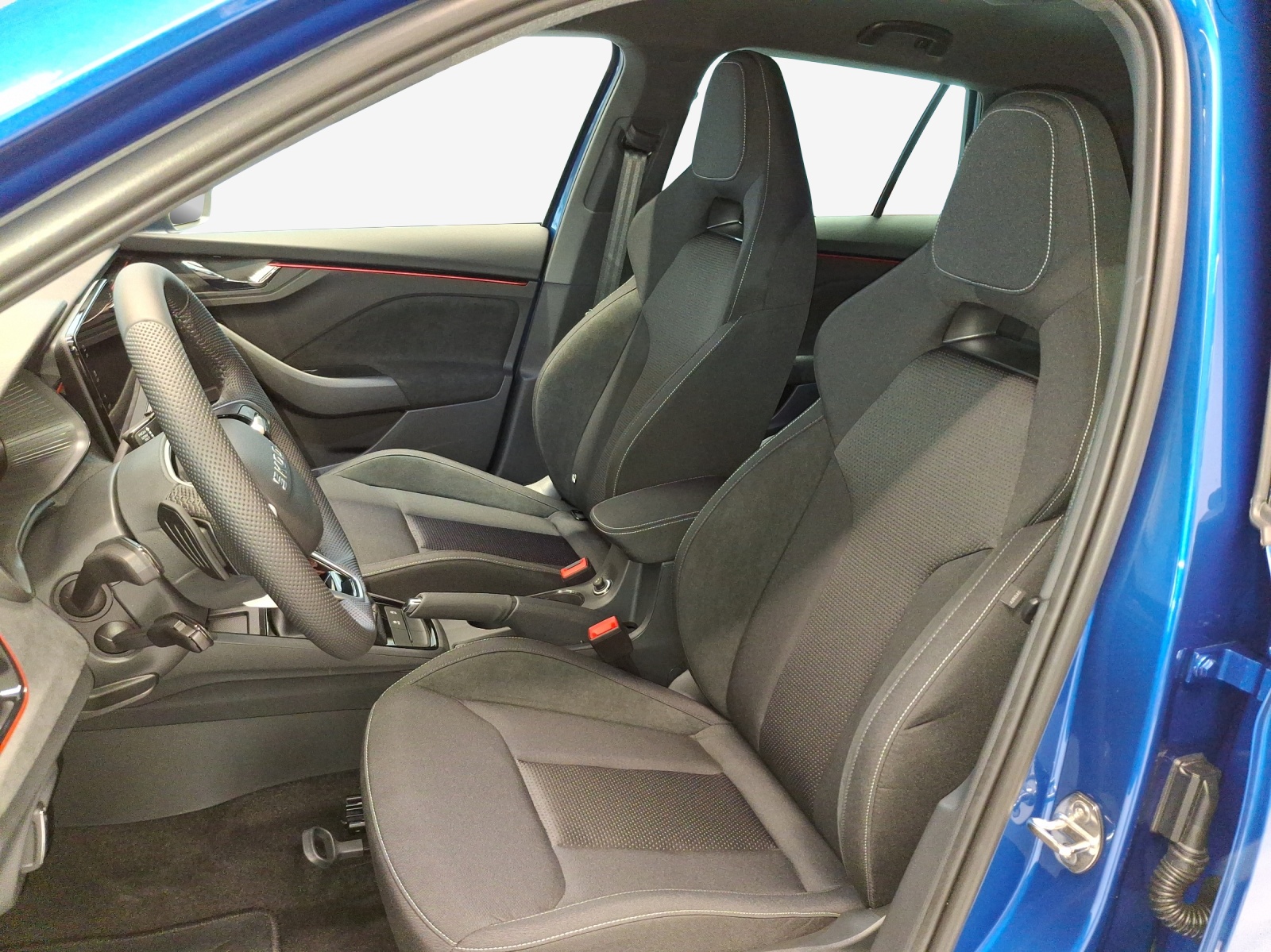 SKODA Kamiq 1.0 TSI Dynamic DSG-image-7