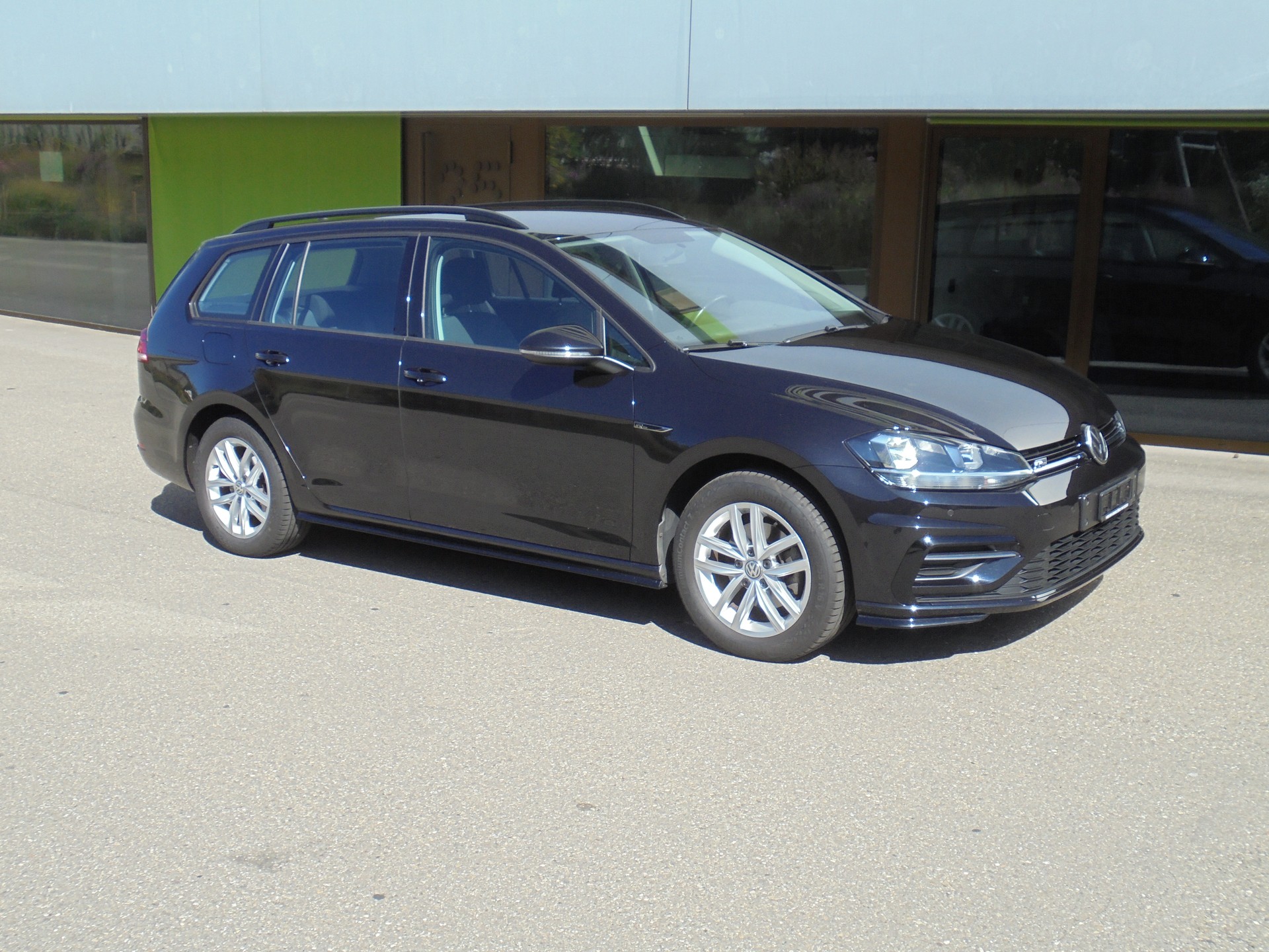 VW Golf Variant 2.0 TDI Comfortline DSG-image-1