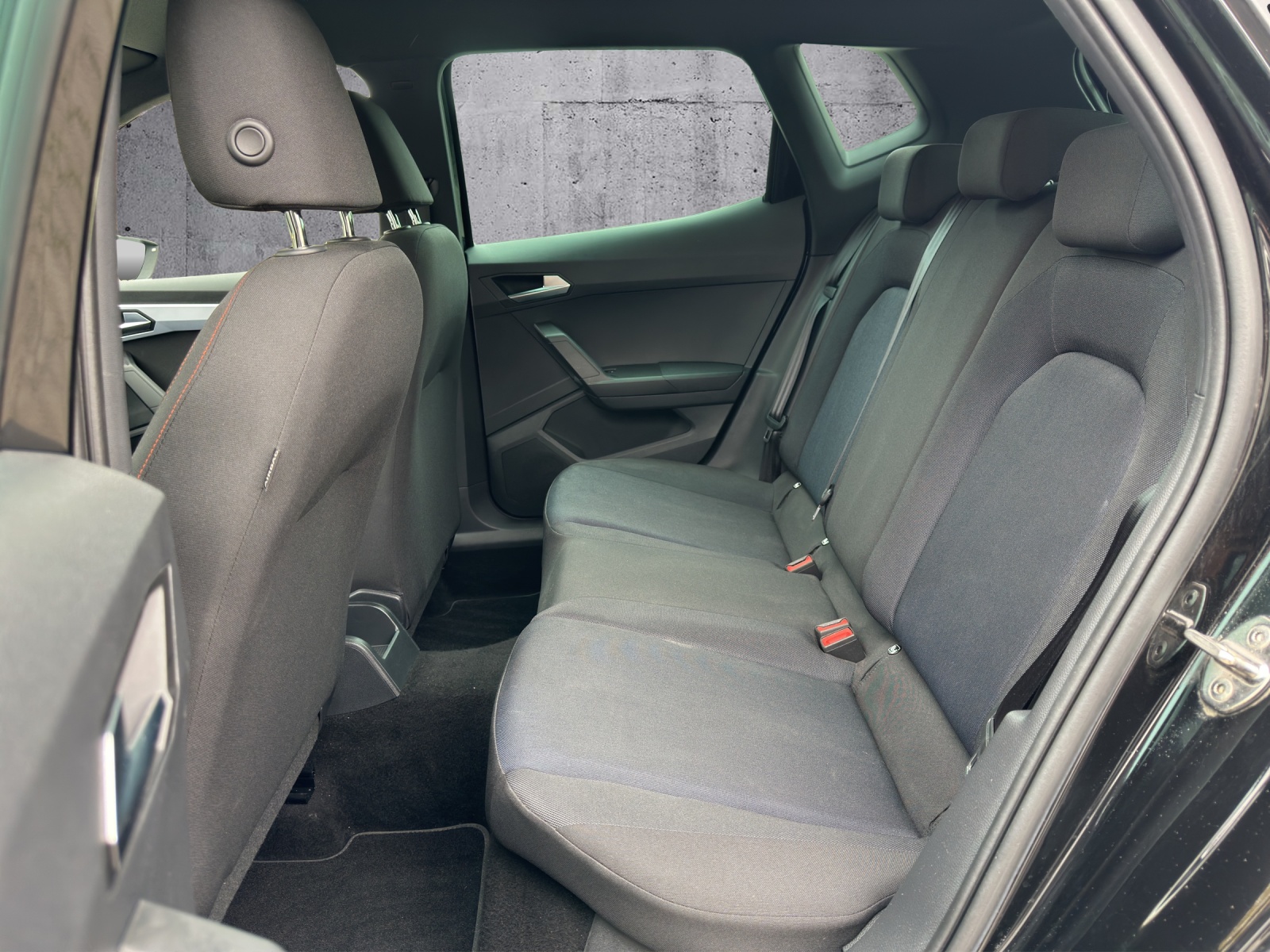 SEAT Arona 1.0 TSI Eco Hola FR DSG-image-13