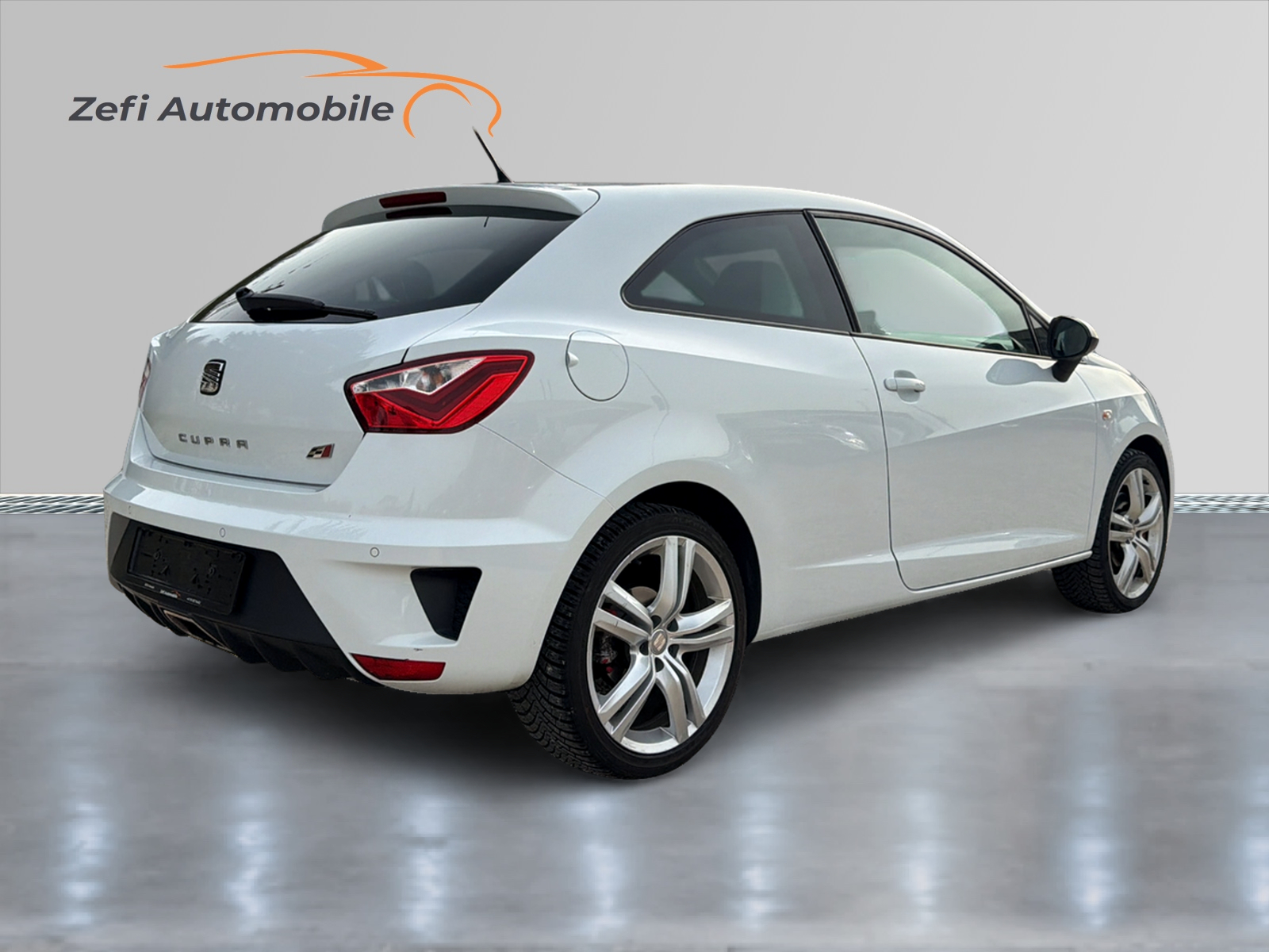 SEAT Ibiza SC 1.4 TSI Cupra DSG-image-3