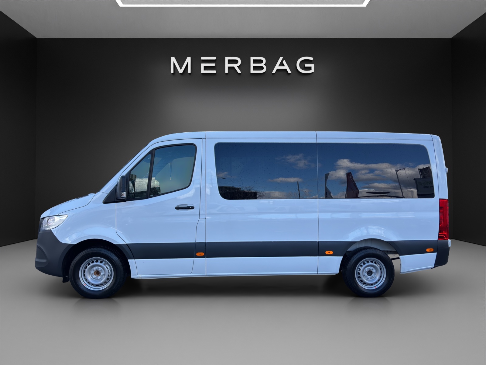 MERCEDES-BENZ Sprinter 317 CDI Standard 9G-TRONIC-image-2