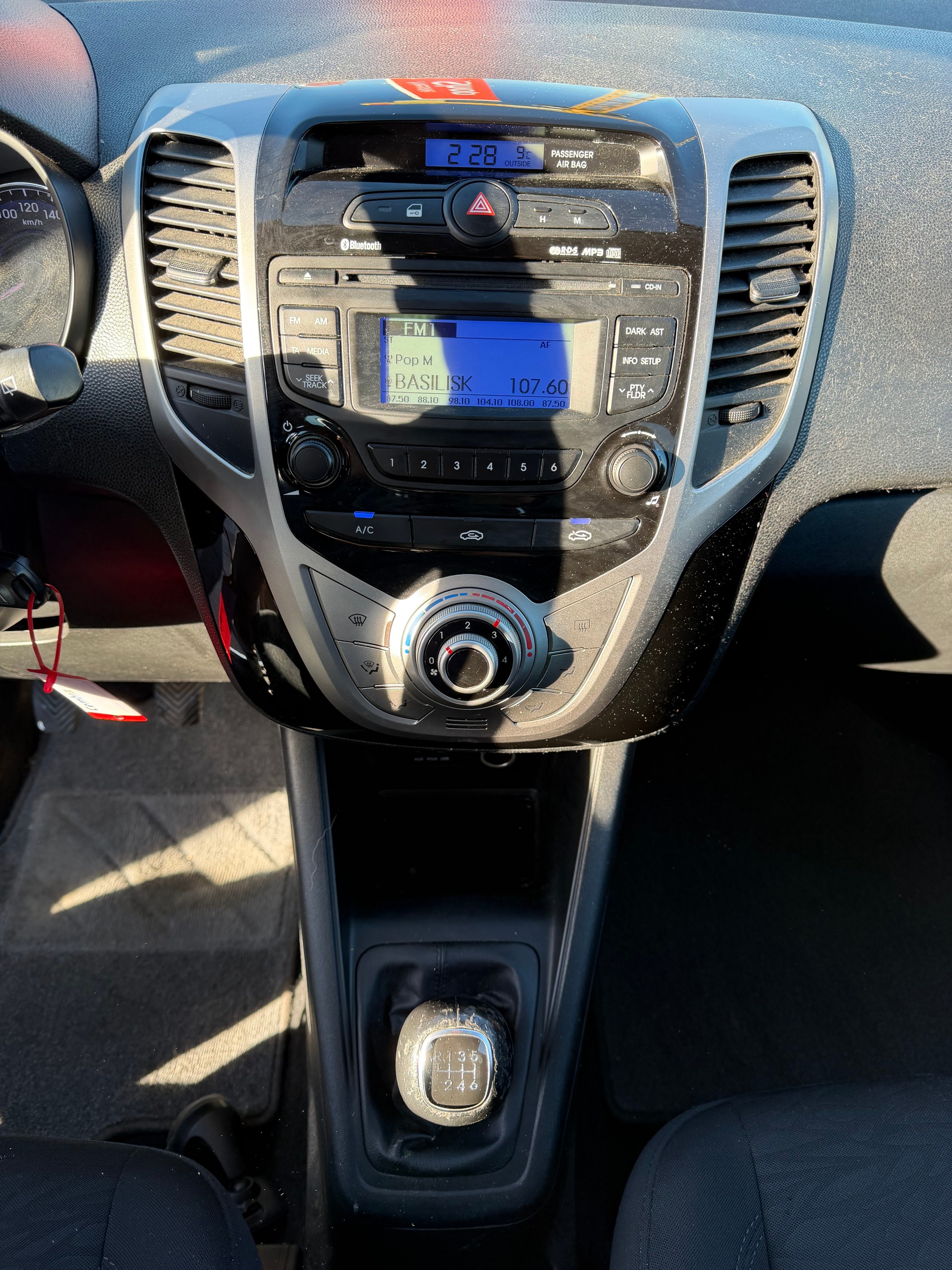 HYUNDAI iX20 1.4 CRDi Style-image-5