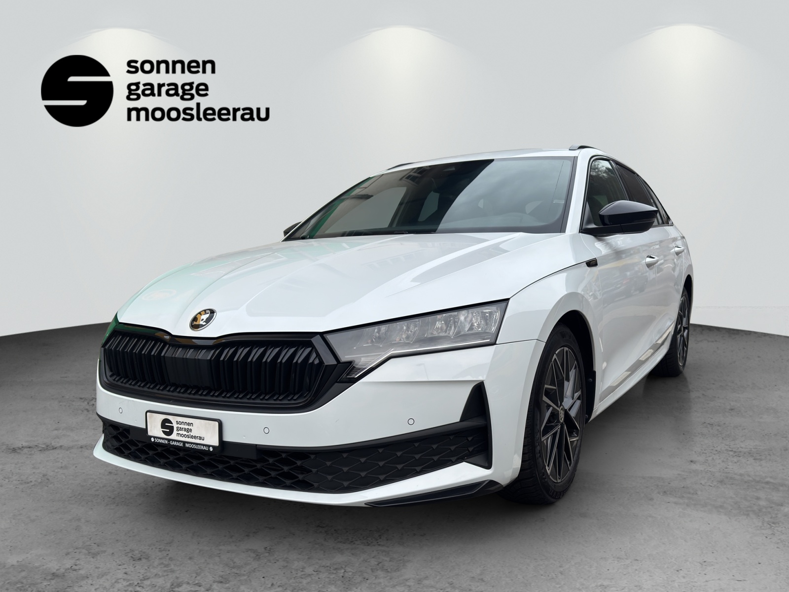 SKODA Octavia Combi 1.5 TSI mHEV DSG Sport Line-image-0