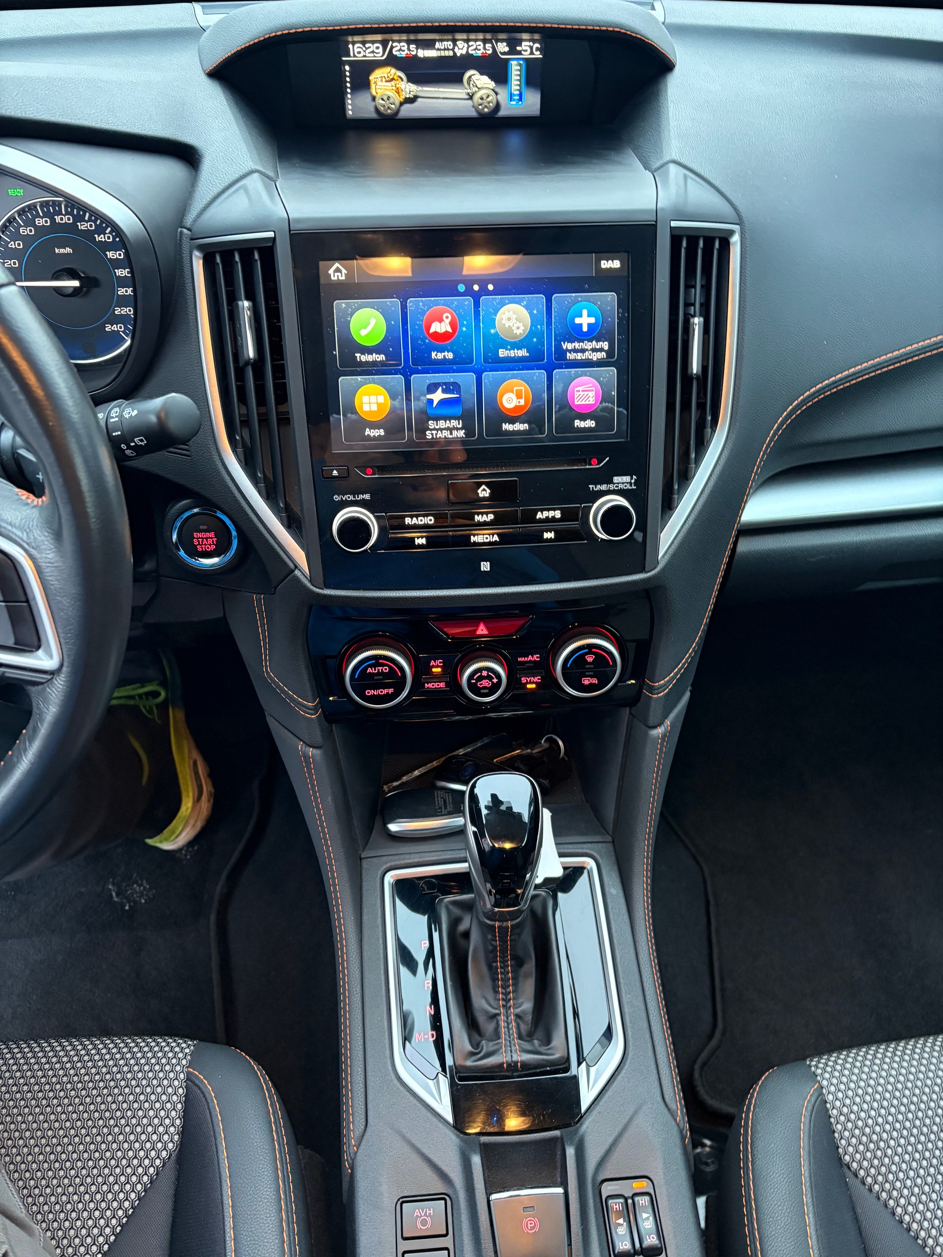 SUBARU XV 2.0i e-Boxer Swiss Plus-image-8
