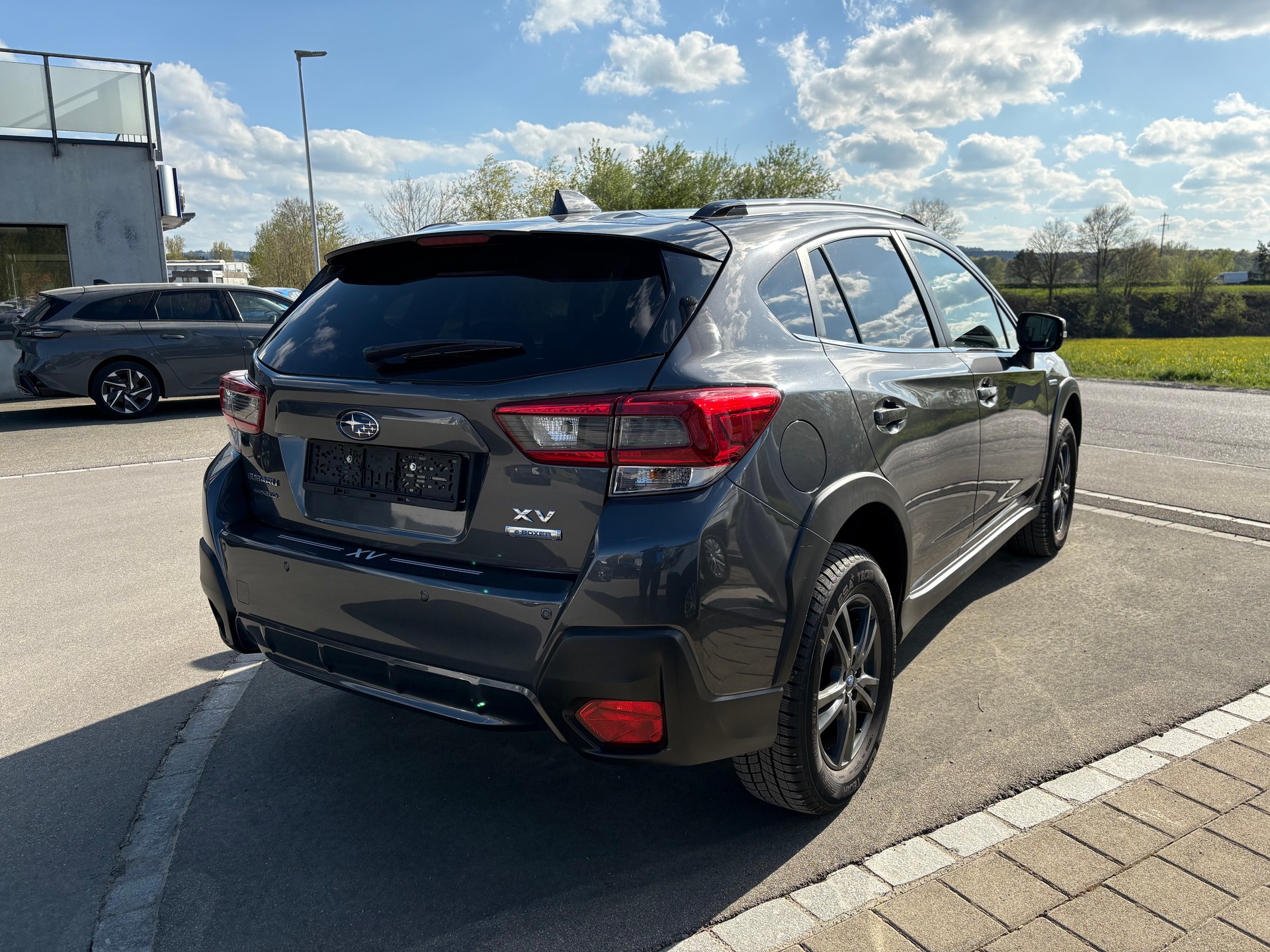 SUBARU XV 2.0i e-Boxer Swiss Plus-image-2