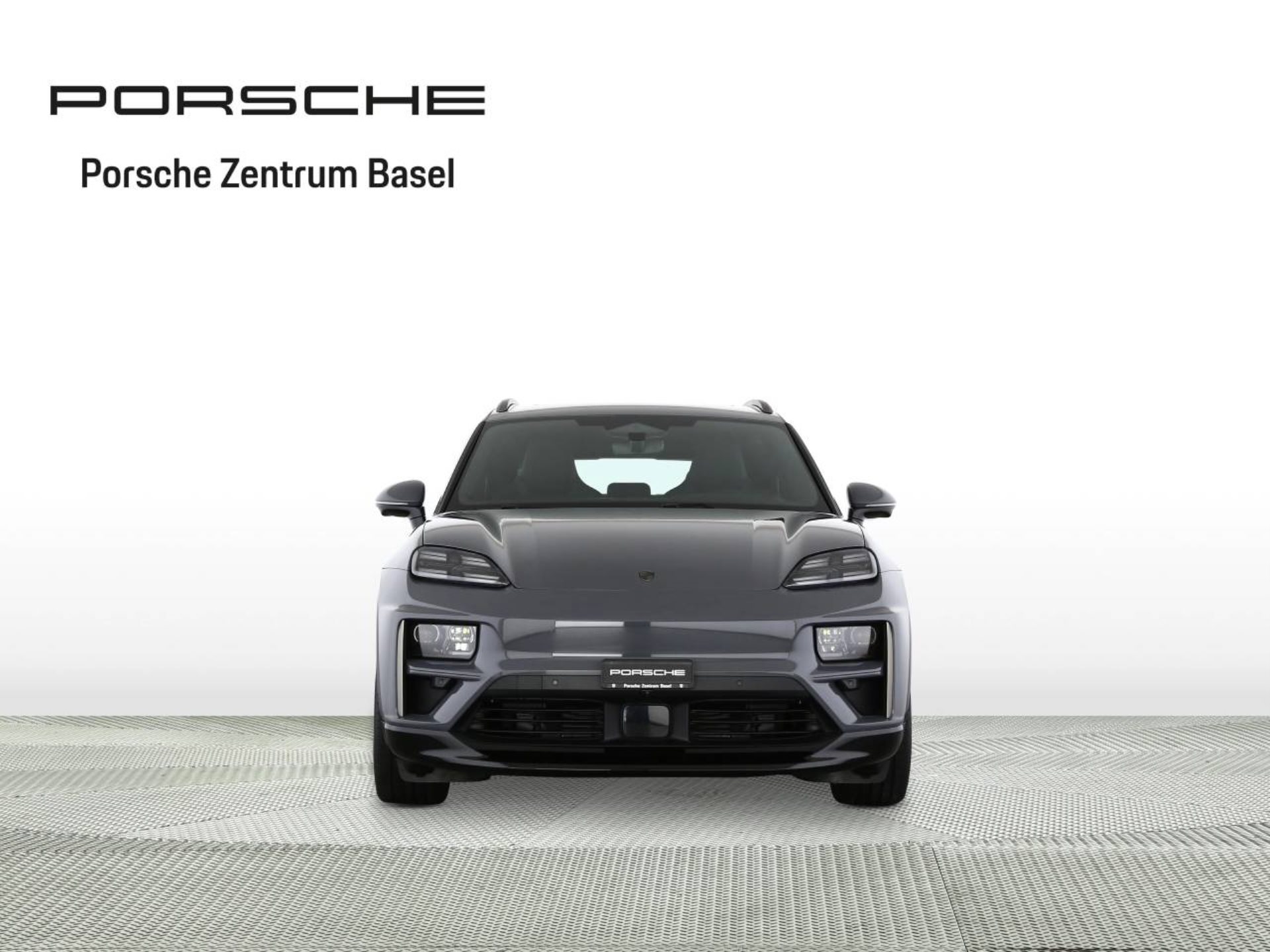 PORSCHE Macan Turbo-image-5