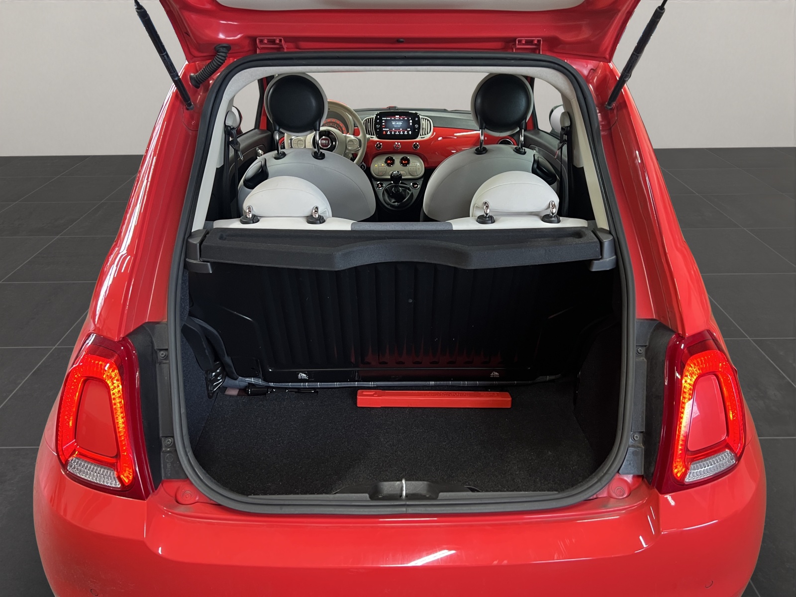 FIAT 500 1.0 Hybrid Lounge-image-10