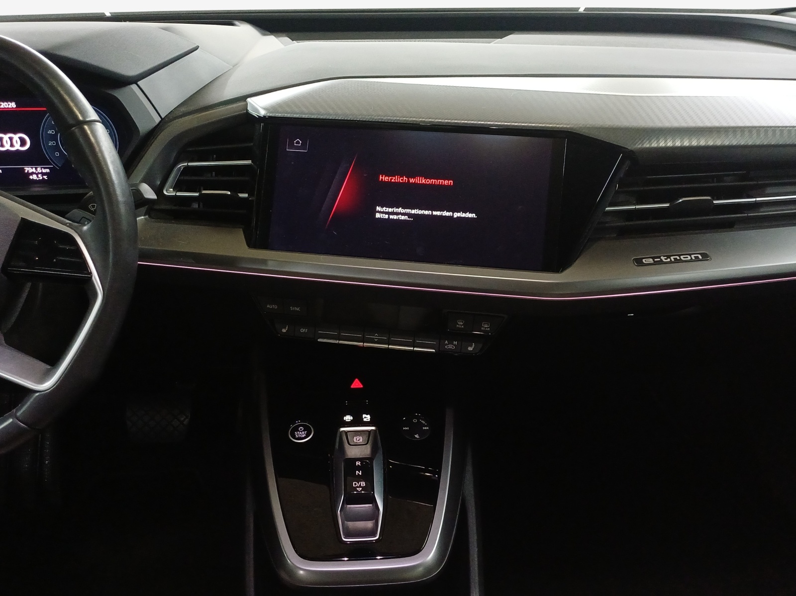 AUDI Q4 Sportback e-tron 50 quattro-image-11