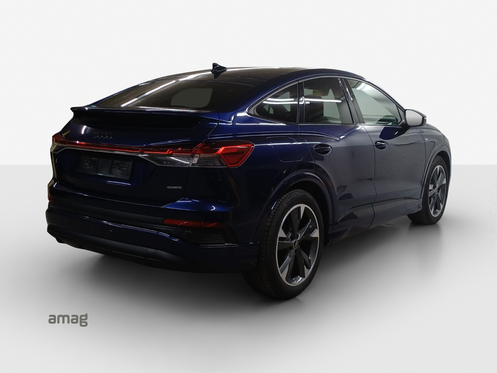 AUDI Q4 Sportback e-tron 50 quattro-image-5