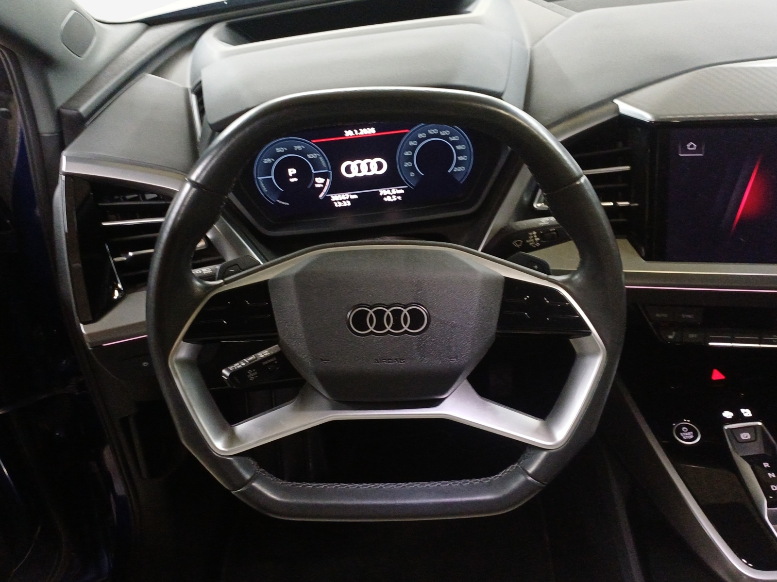 AUDI Q4 Sportback e-tron 50 quattro-image-10