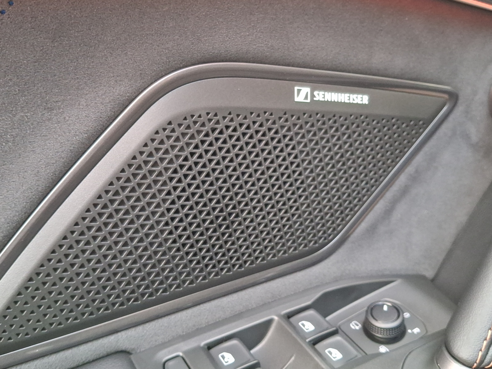 CUPRA Formentor 1.5 e-HYBRID pHEV Prime Edition VZ DSG-image-15