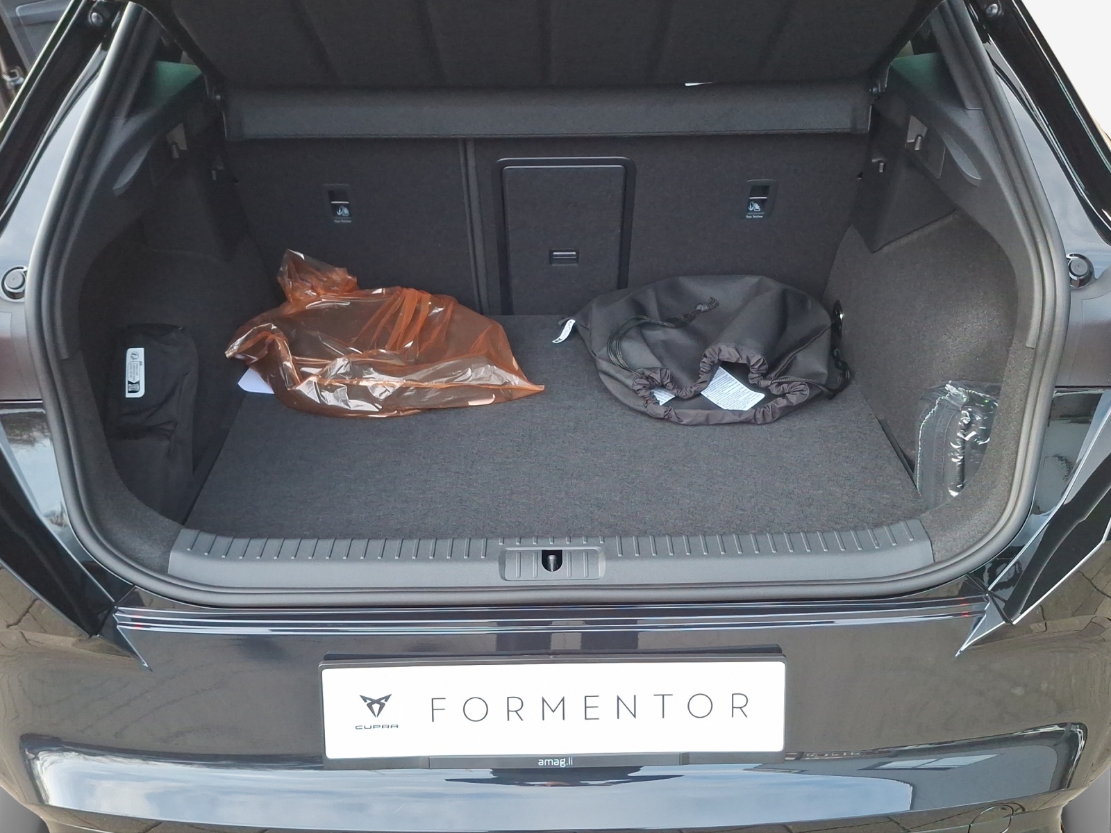 CUPRA Formentor 1.5 e-HYBRID pHEV Prime Edition VZ DSG-image-12