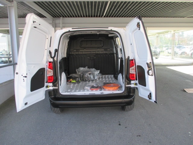 TOYOTA Proace City Van EV 50 kWh Active Medium-image-3