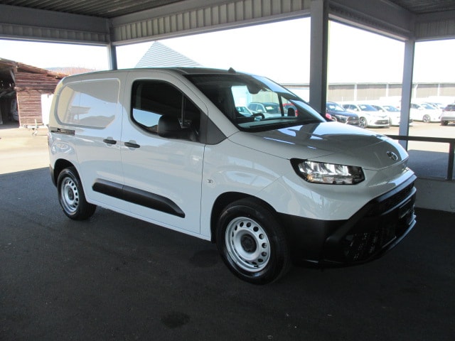 TOYOTA Proace City Van EV 50 kWh Active Medium
