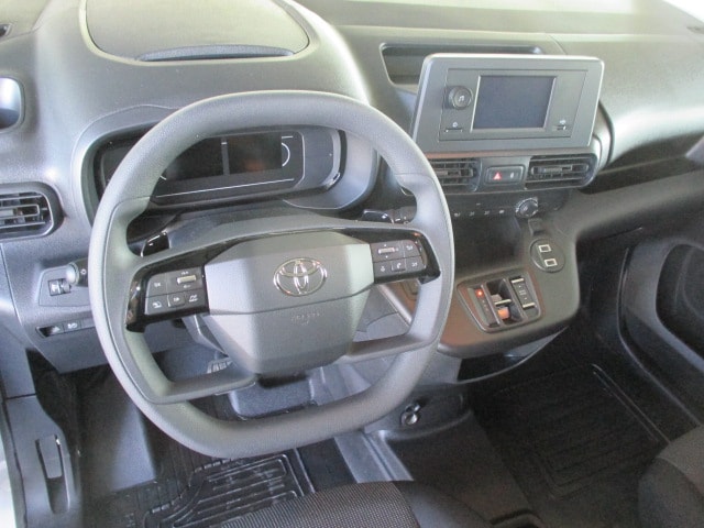 TOYOTA Proace City Van EV 50 kWh Active Medium-image-4