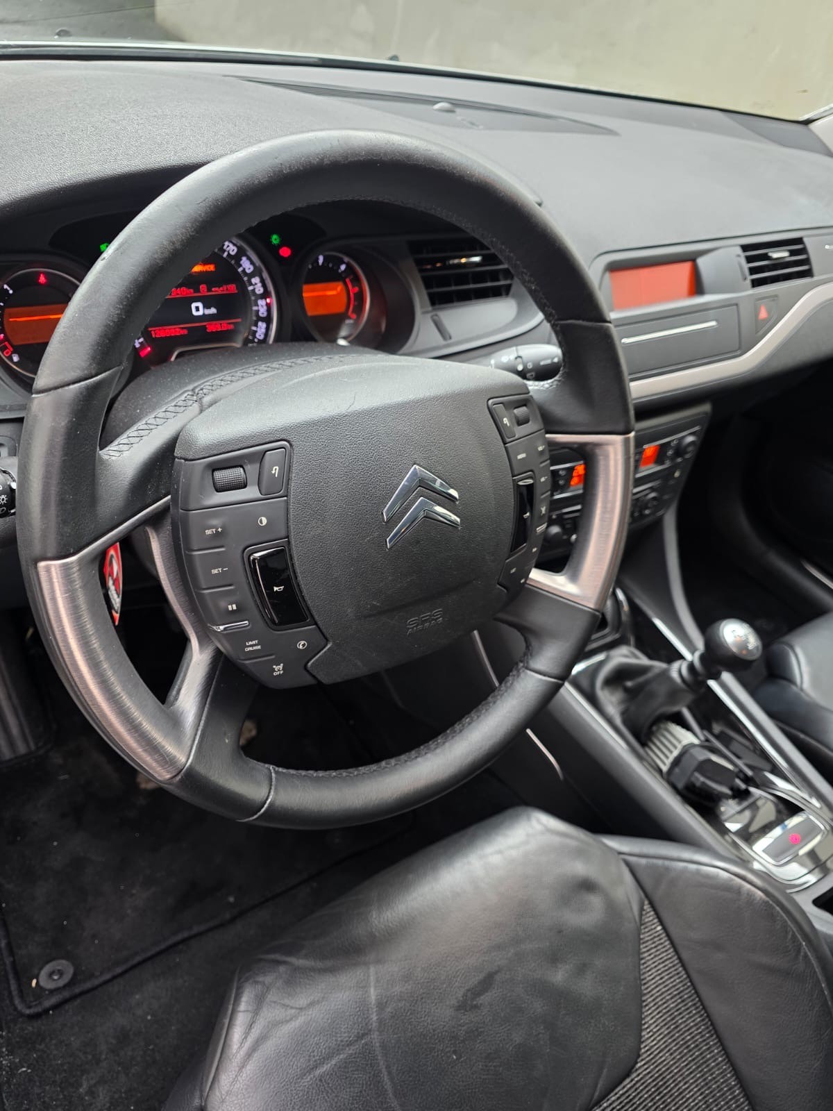 CITROEN C5 Tourer 2.0 HDi Exclusive Automatic-image-12