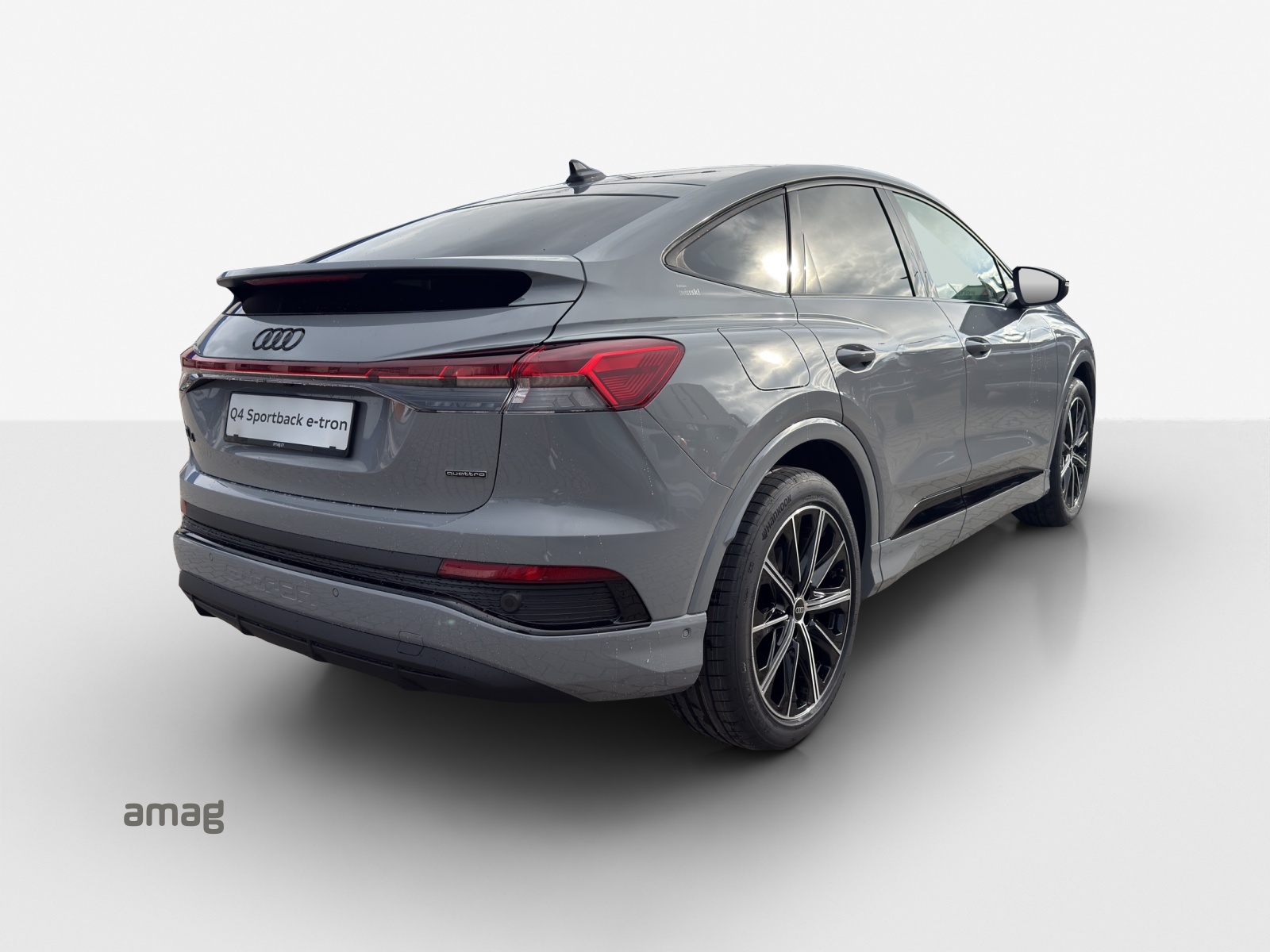 AUDI Q4 Sportback e-tron 45 Edition Swiss Ski quattro-image-6