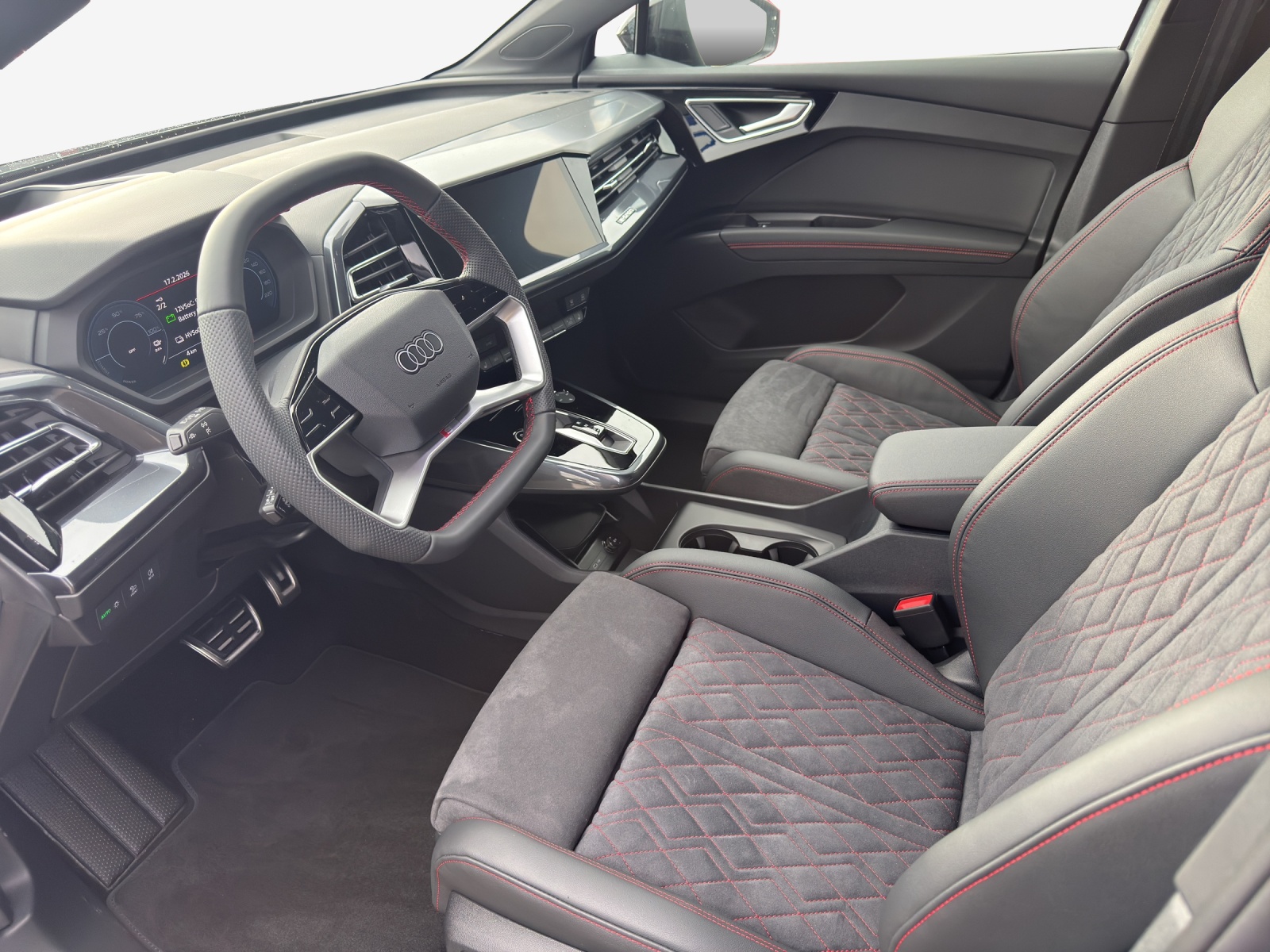 AUDI Q4 Sportback e-tron 45 Edition Swiss Ski quattro-image-9
