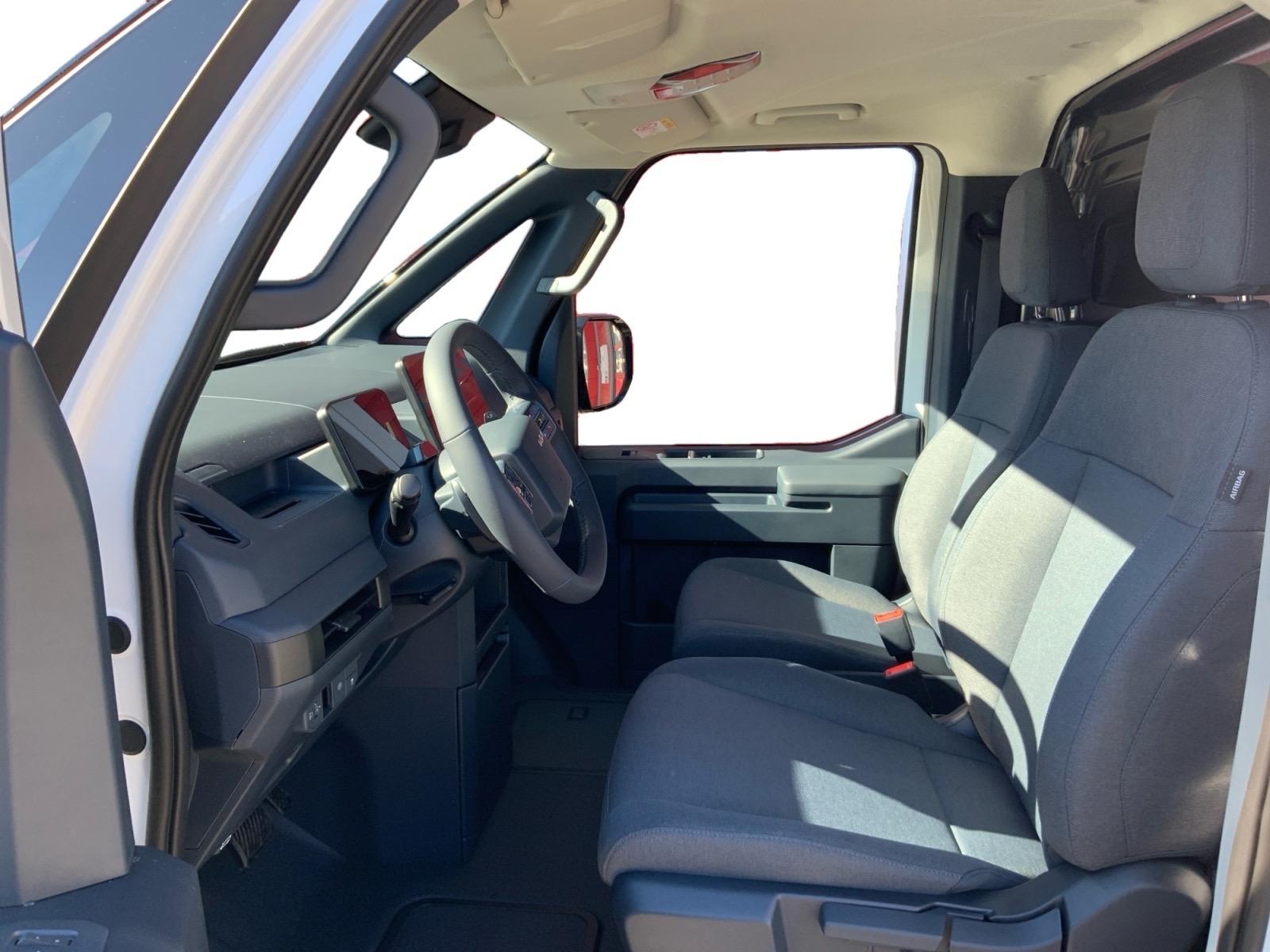 KIA PV5 Cargo 71.2 kWh Plus-image-4