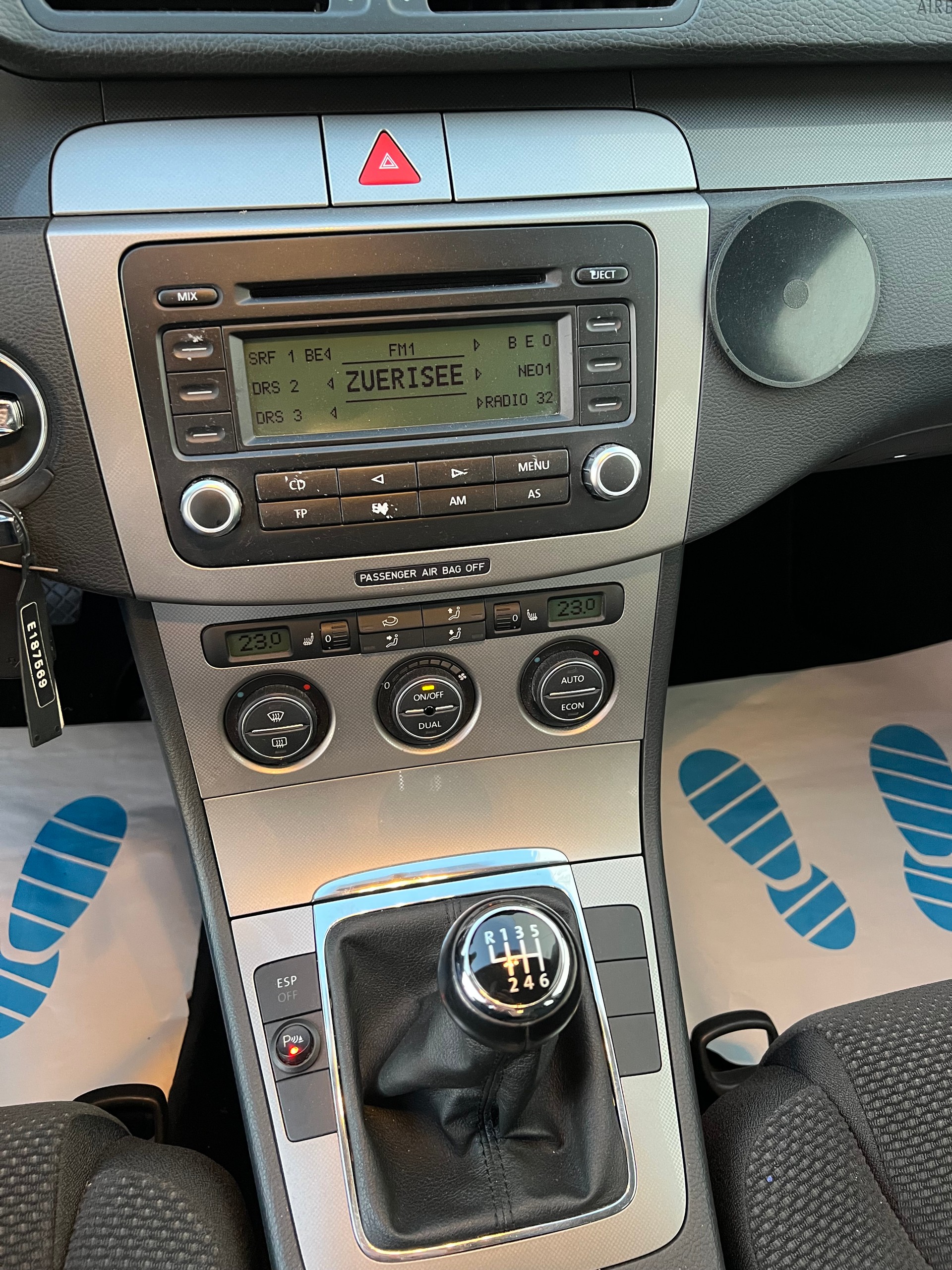 VW Passat Variant 2.0 FSI Sportline-image-9