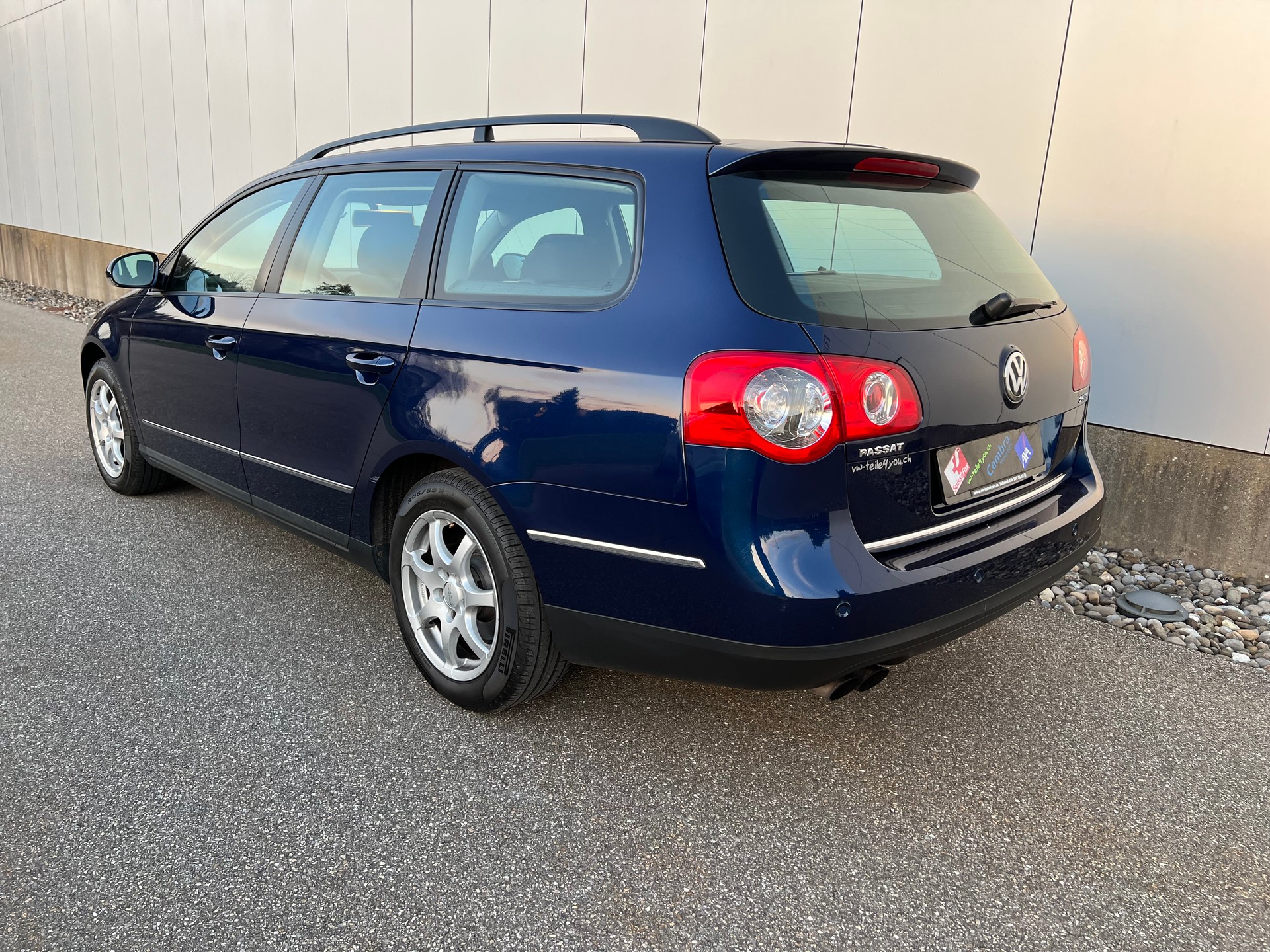 VW Passat Variant 2.0 FSI Sportline-image-2