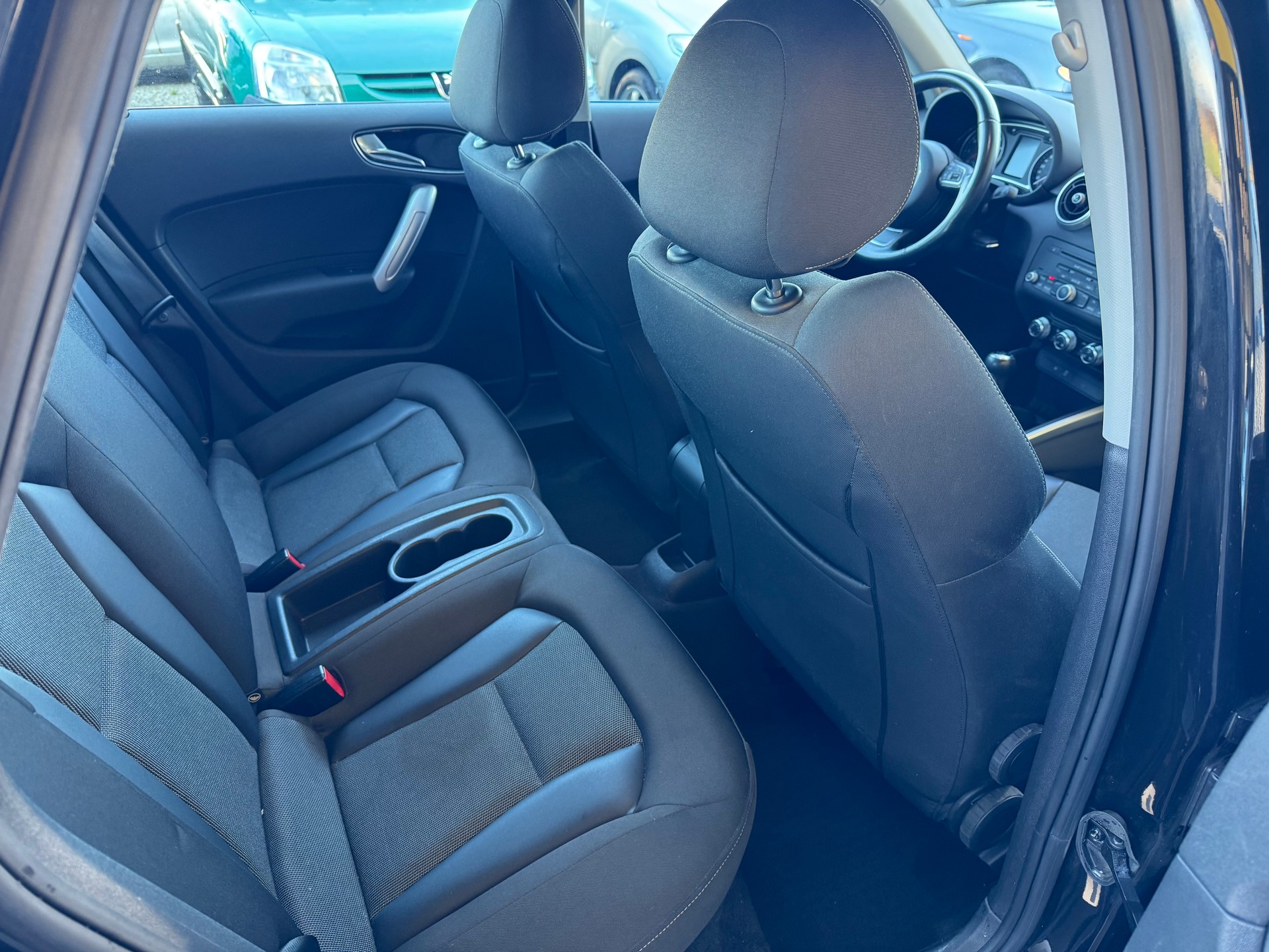 AUDI A1 Sportback 1.4 TFSI Ambition Competition-image-8