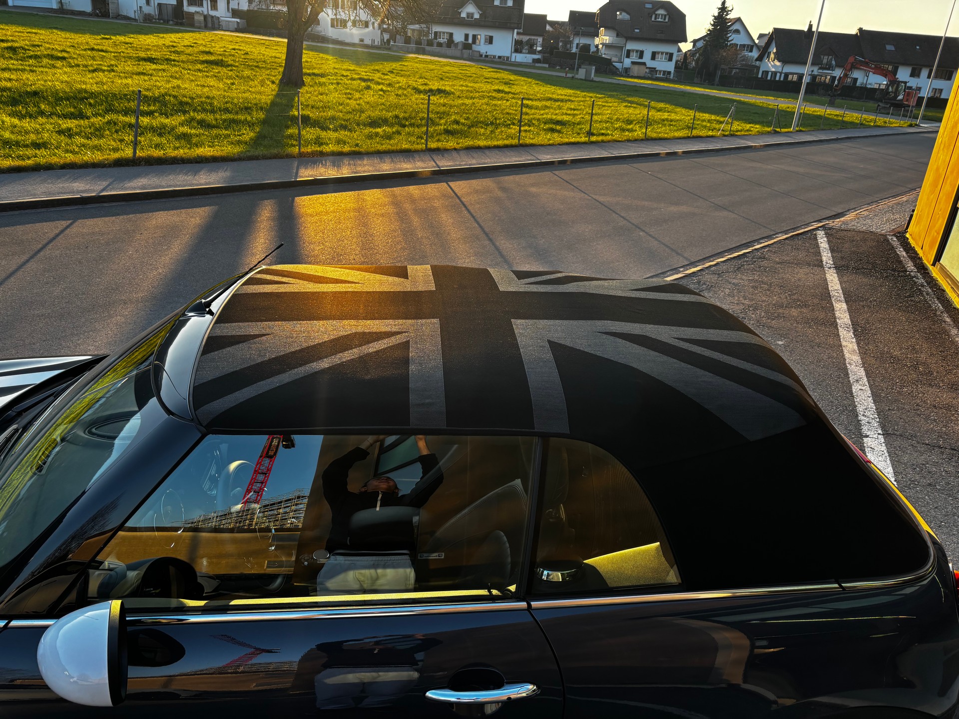MINI Cooper S Cabriolet-image-14