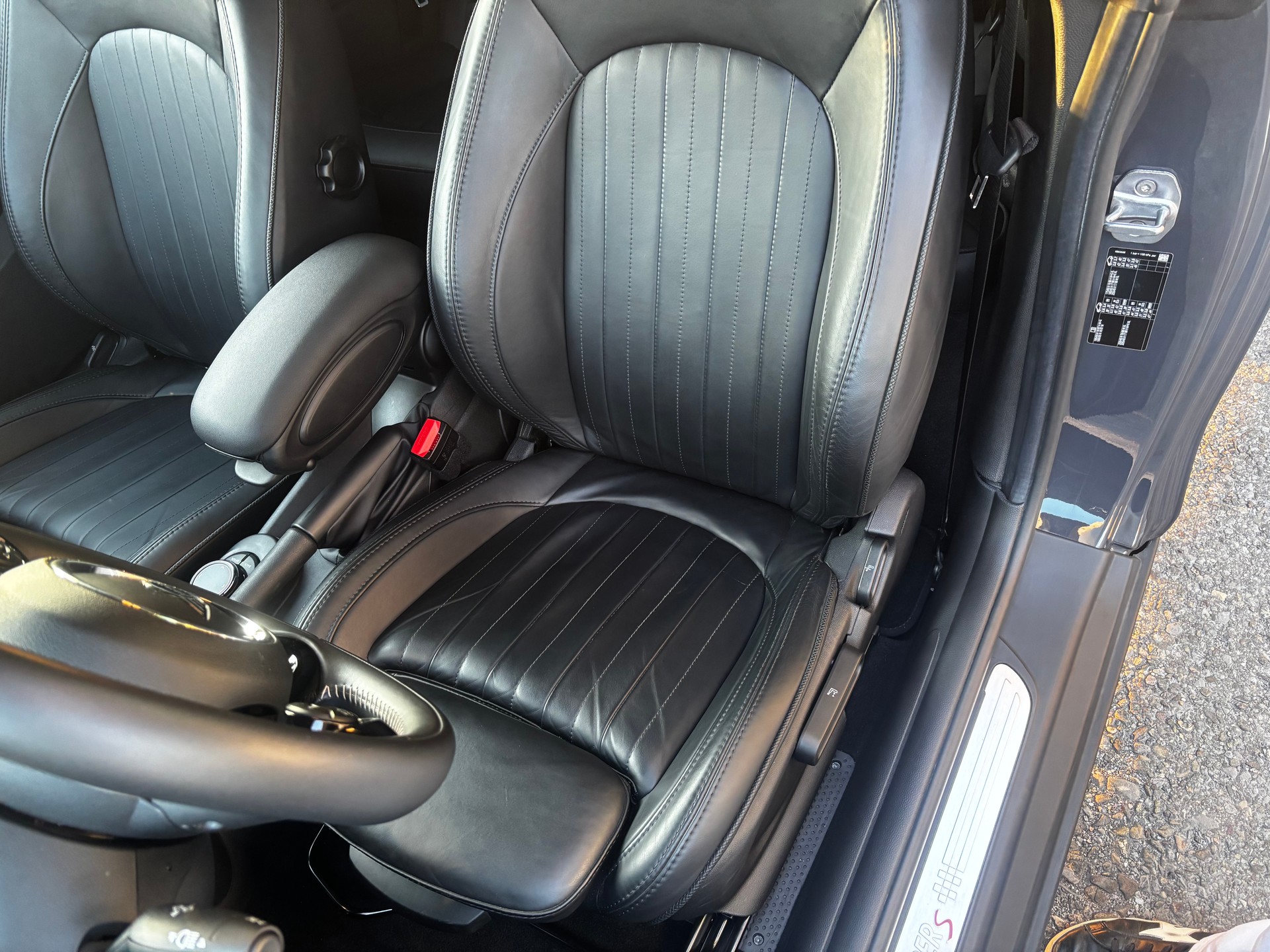 MINI Cooper S Cabriolet-image-17