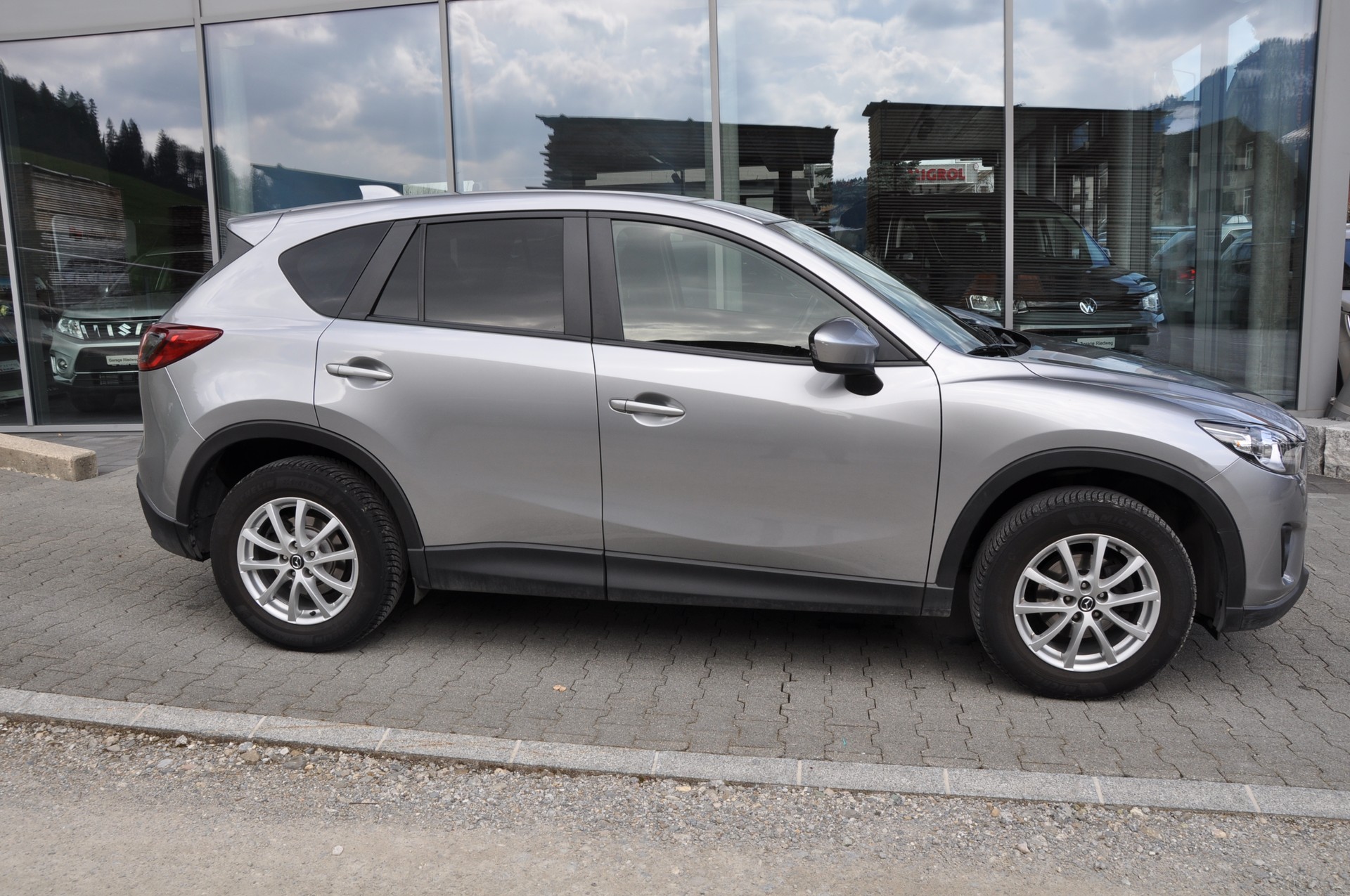MAZDA CX-5 2.2 D Ambition AWD Automatic-image-9