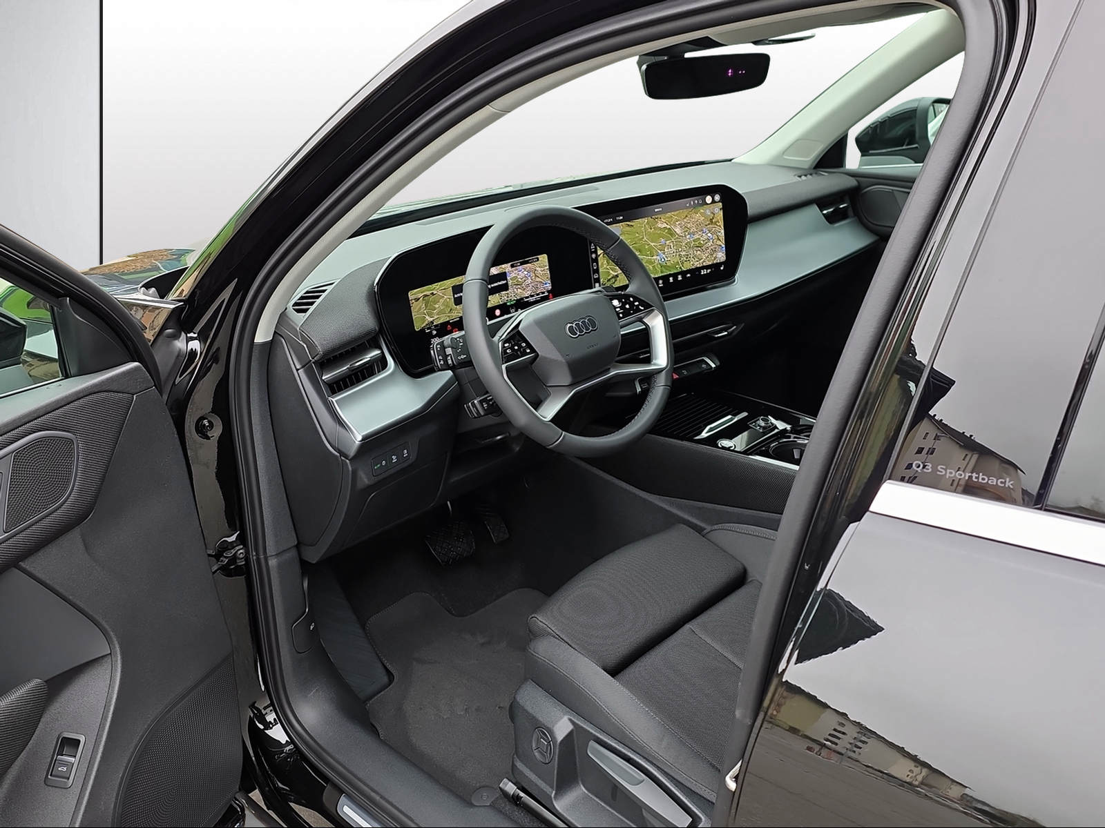 AUDI Q3 Sportback TFSI quattro 150 kW S tronic-image-5
