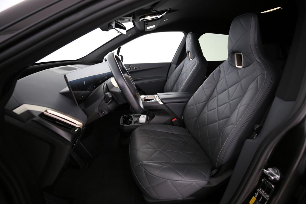 BMW iX M60-image-2