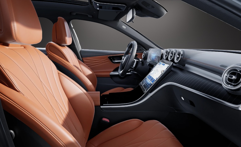 MERCEDES-BENZ C 300 4 Matic-image-9