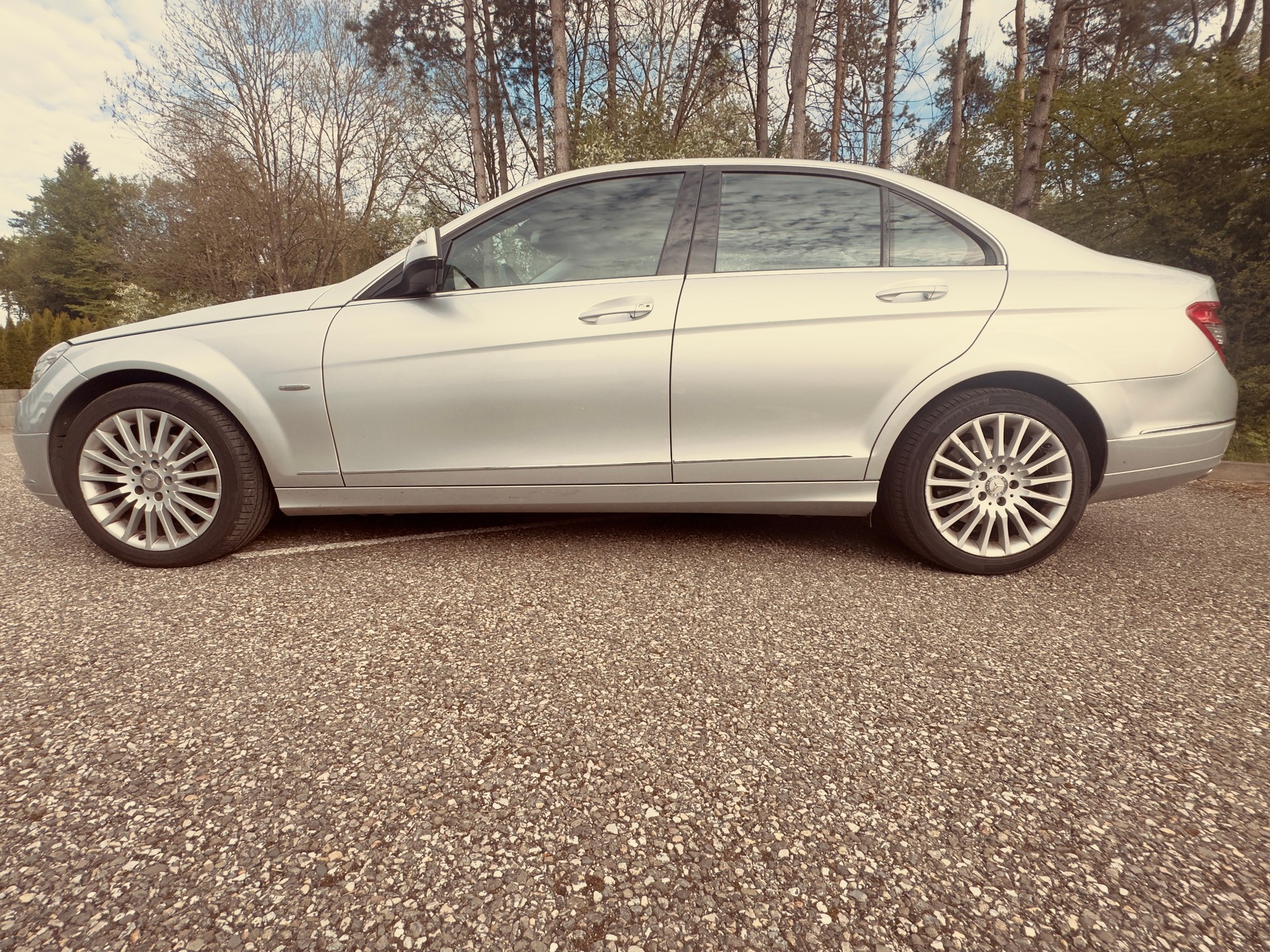 MERCEDES-BENZ C 300-image-1