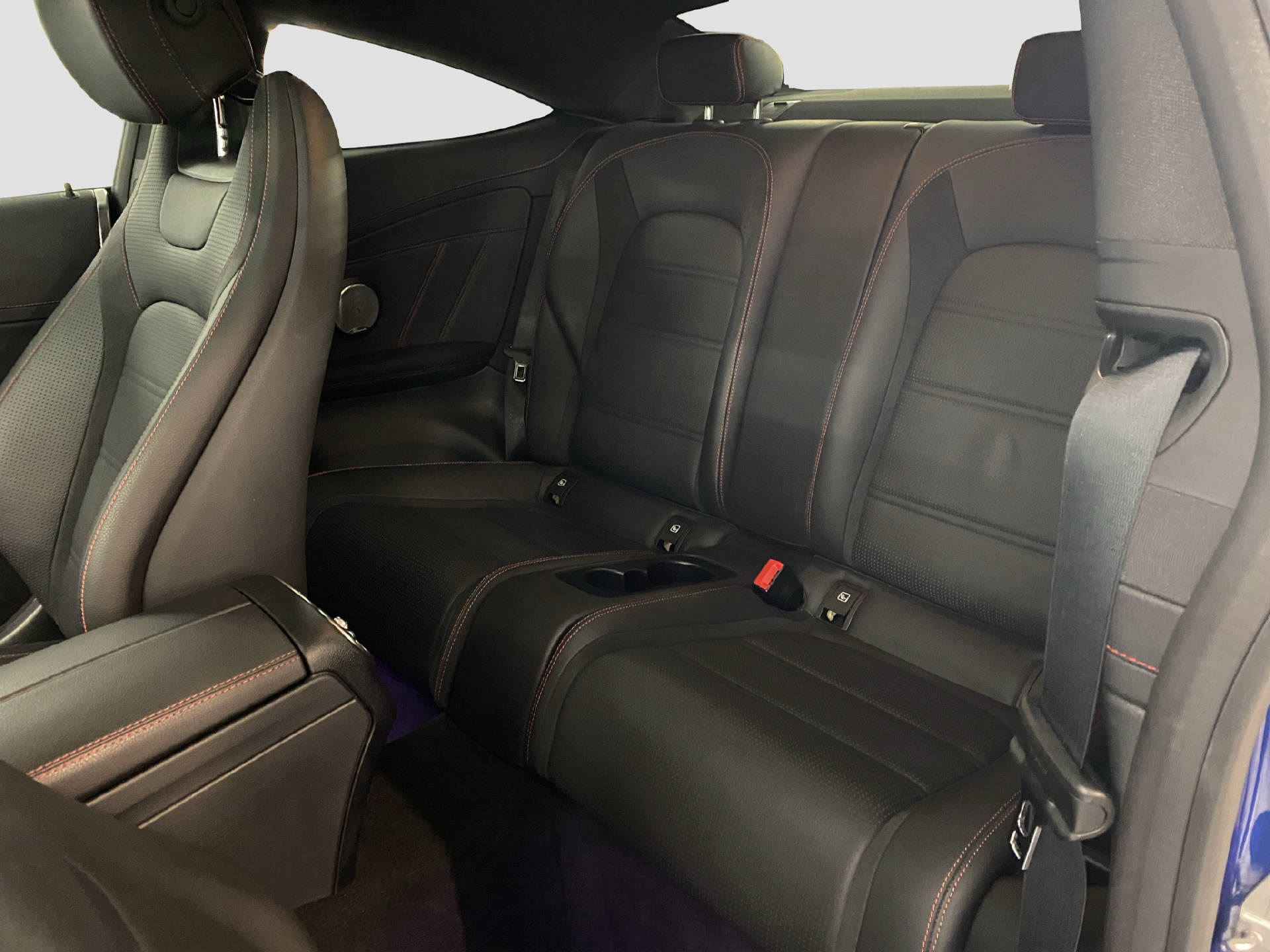 MERCEDES-BENZ C 300 AMG Line Coupé 4MATIC-image-13