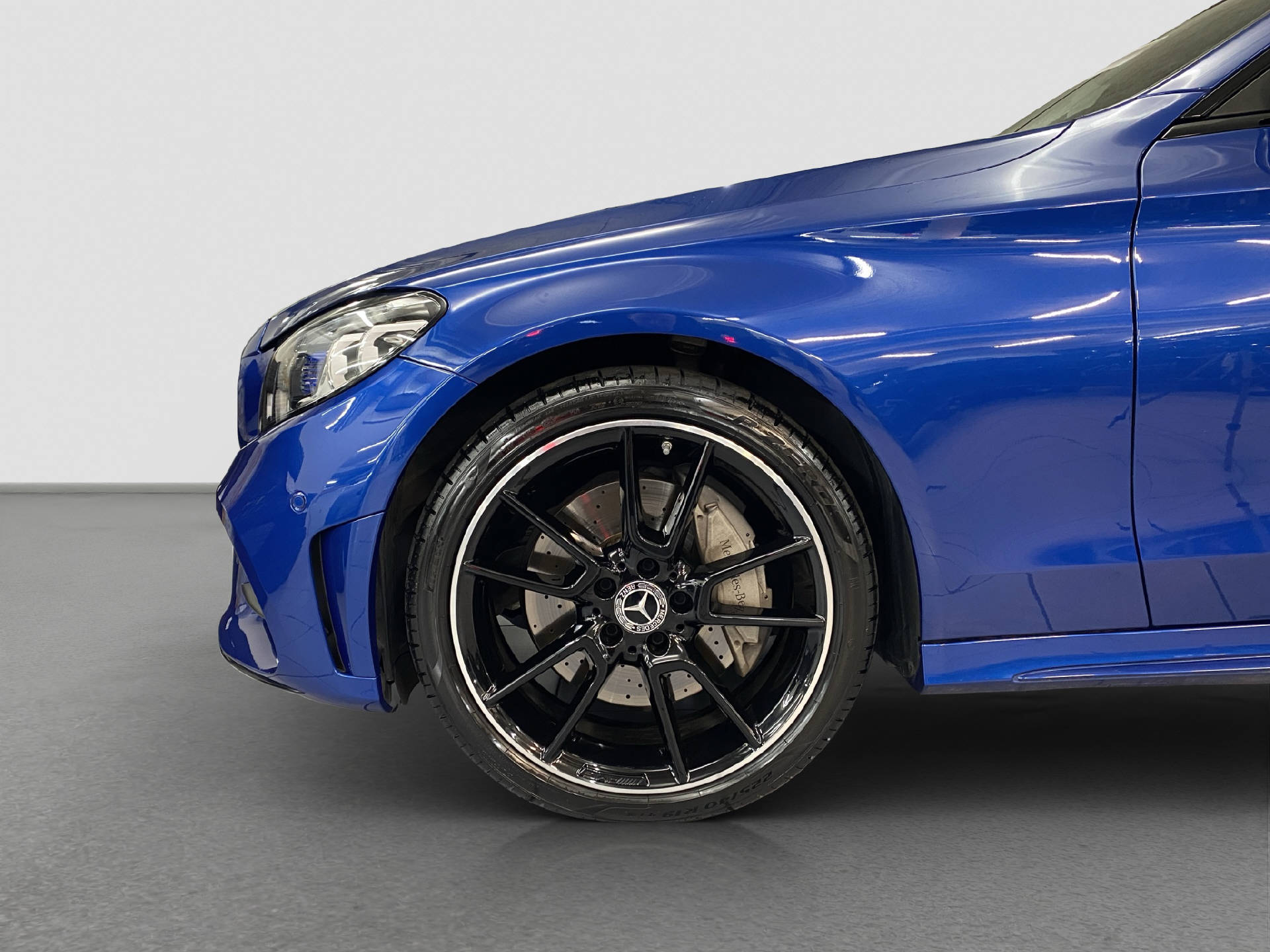MERCEDES-BENZ C 300 AMG Line Coupé 4MATIC-image-5