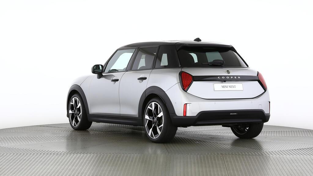 MINI Cooper 5 door C-image-4