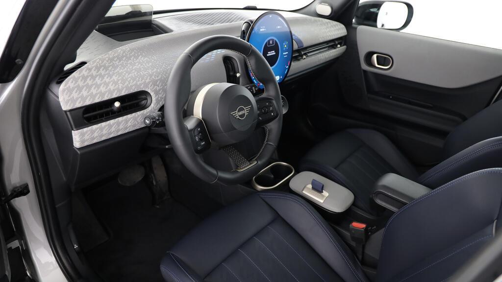 MINI Cooper 5 door C-image-16