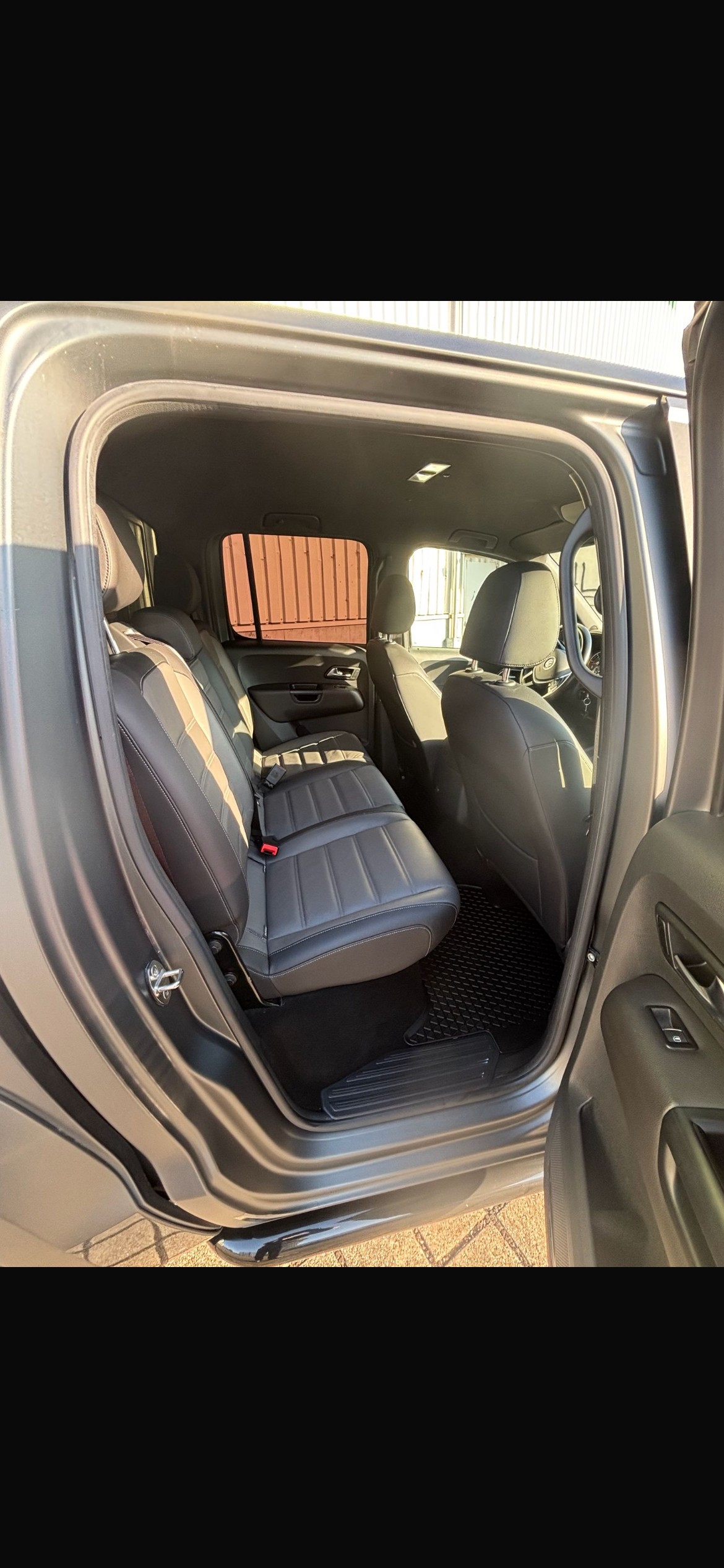 VW Amarok 3.0TDI Highline 4Motion Automatic-image-10