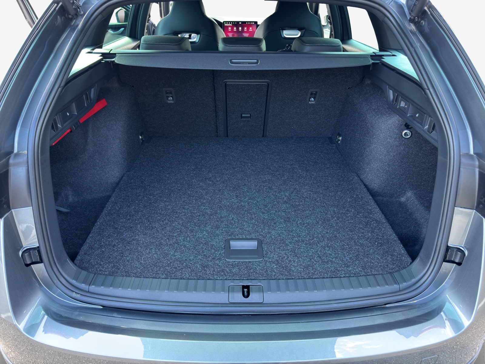 SKODA Octavia Sportline Dynamic-image-12