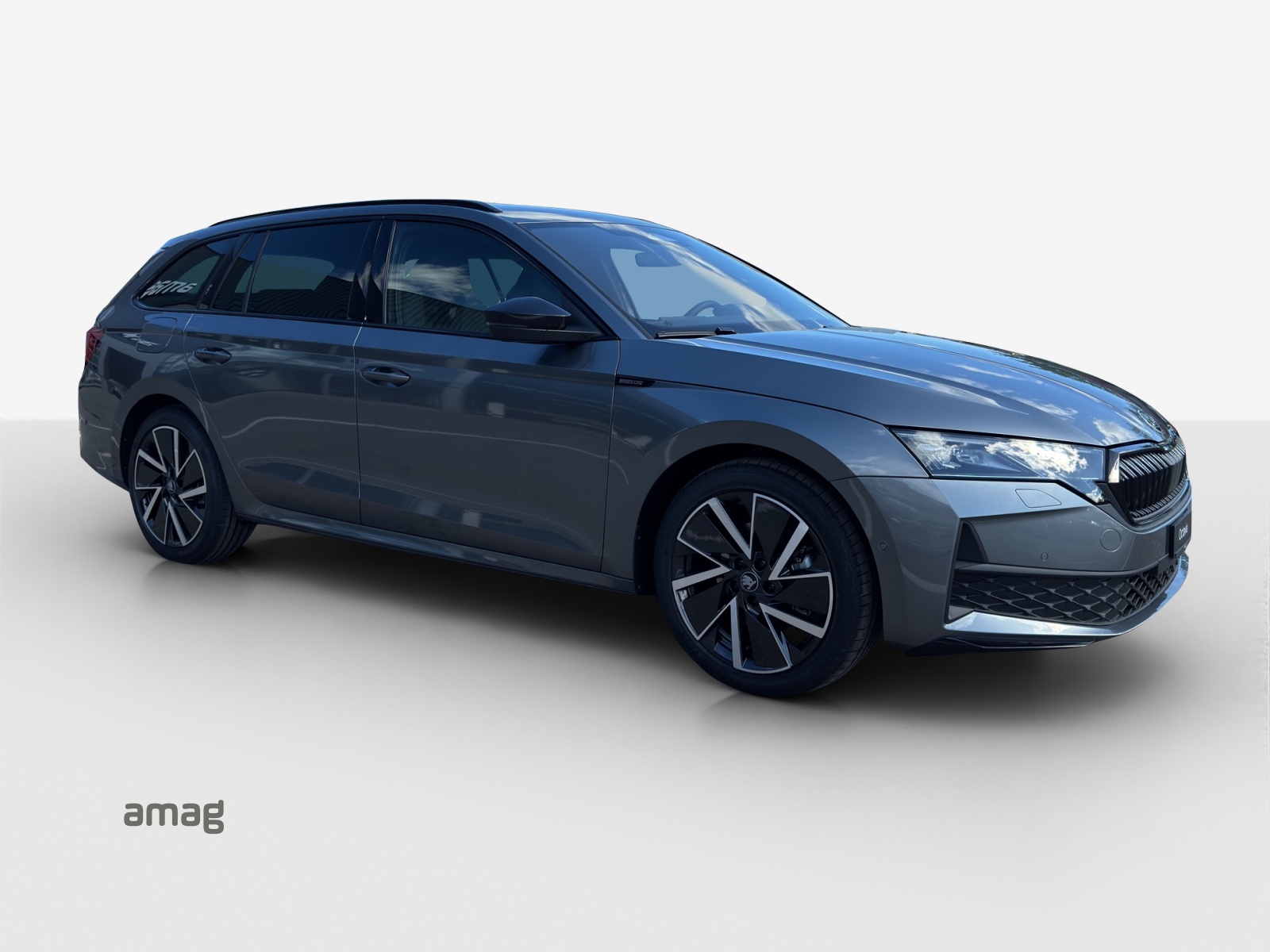 SKODA Octavia Sportline Dynamic-image-5