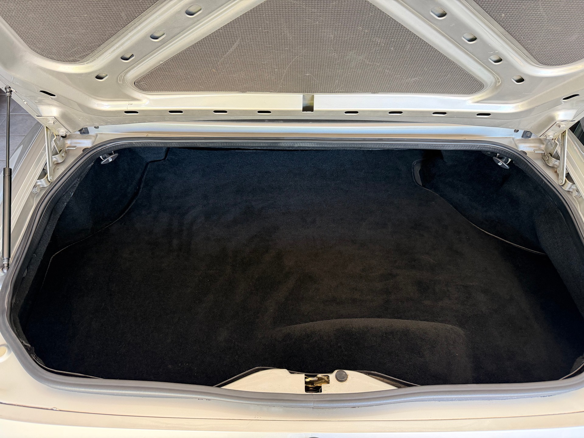 PORSCHE S2-image-4