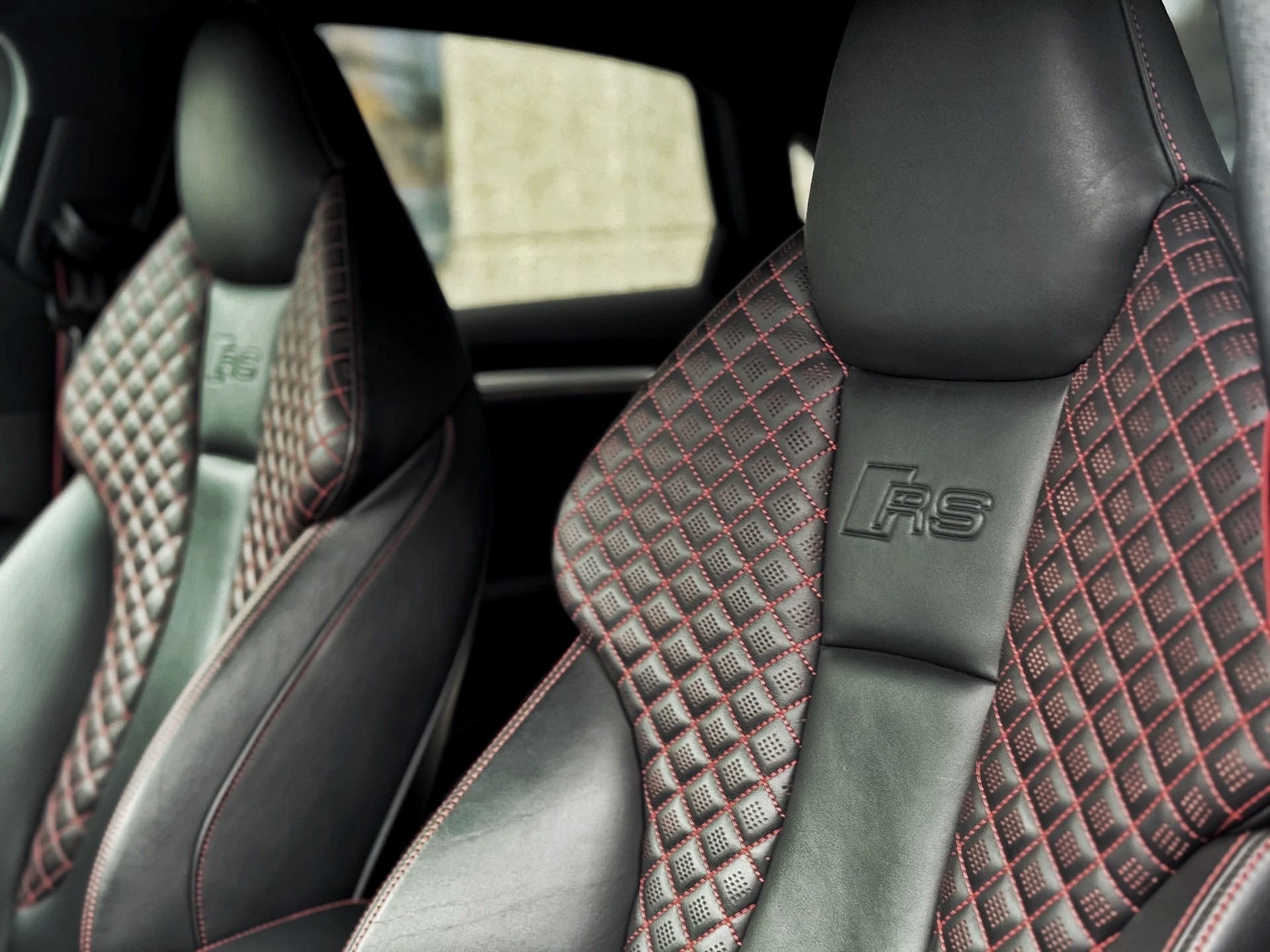 AUDI RS3 Limousine 2.5 TSI quattro S-tronic-image-28