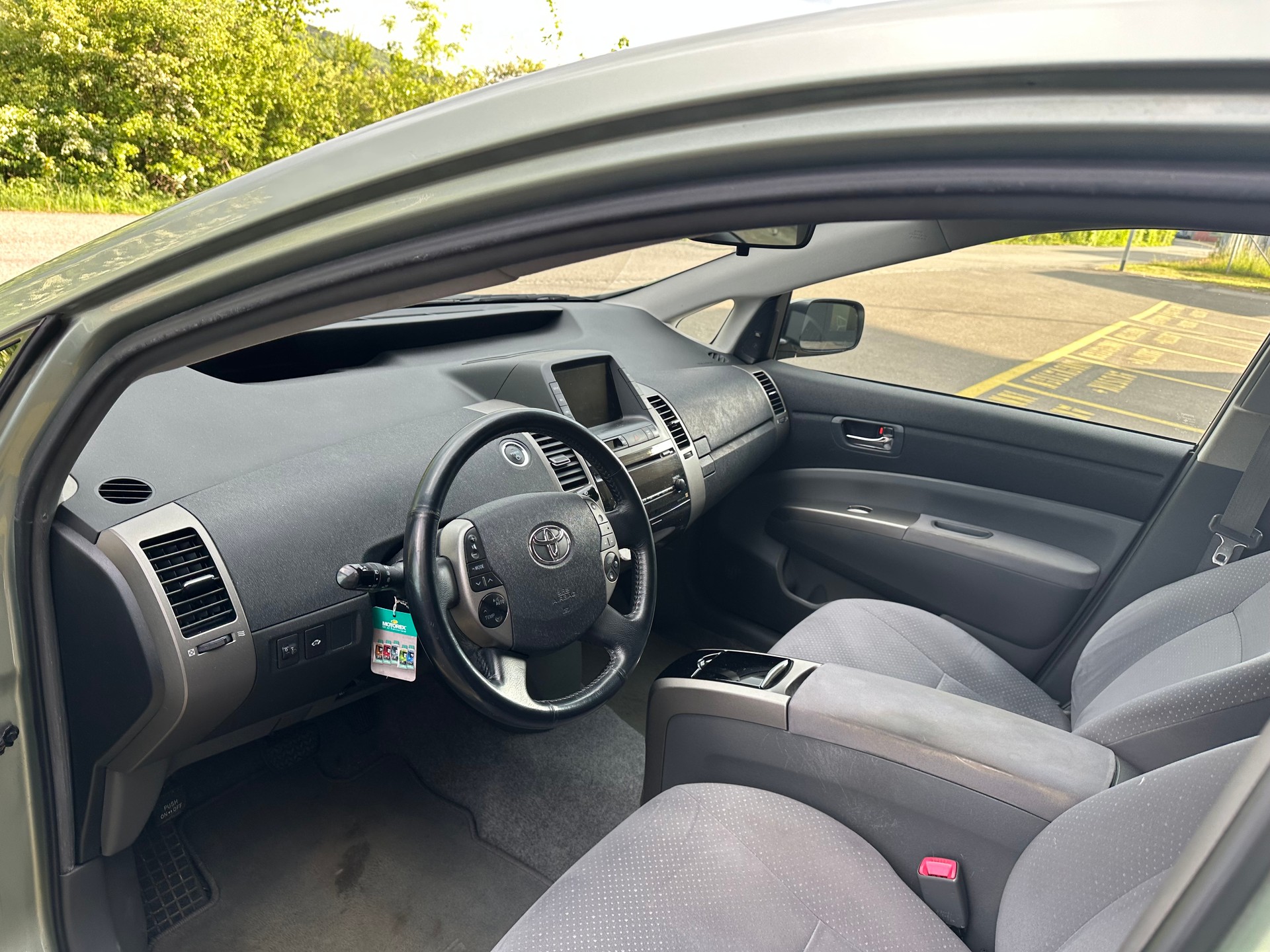 TOYOTA Prius 1.5 16V Hybrid-image-7