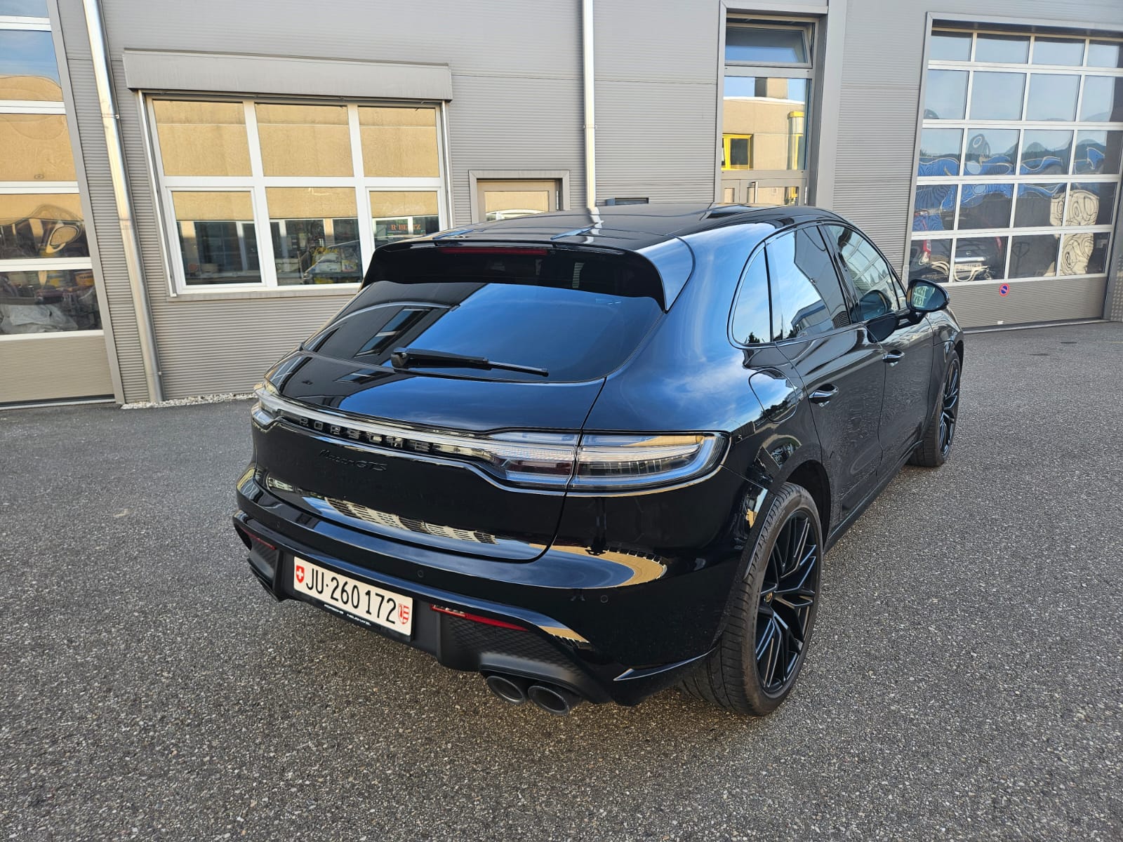 PORSCHE Macan GTS-image-8