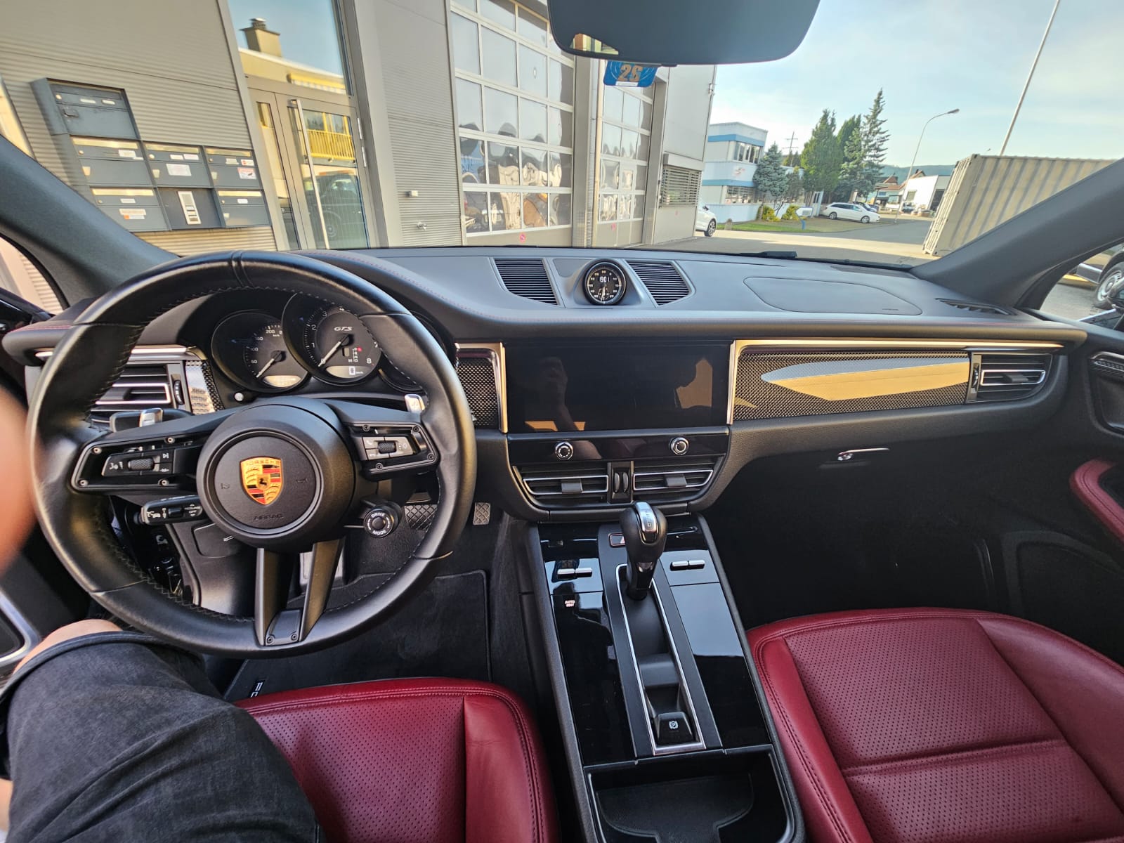PORSCHE Macan GTS-image-7